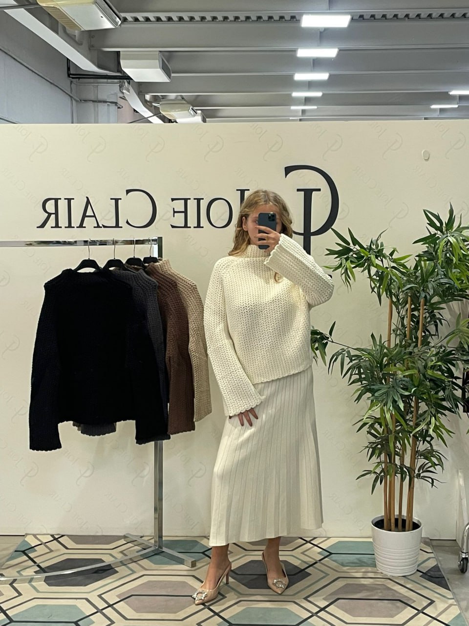 Фото Joie Clair (J-Clair)