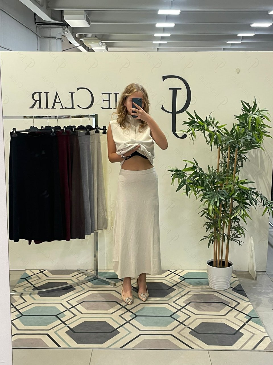 Фото Joie Clair (J-Clair)