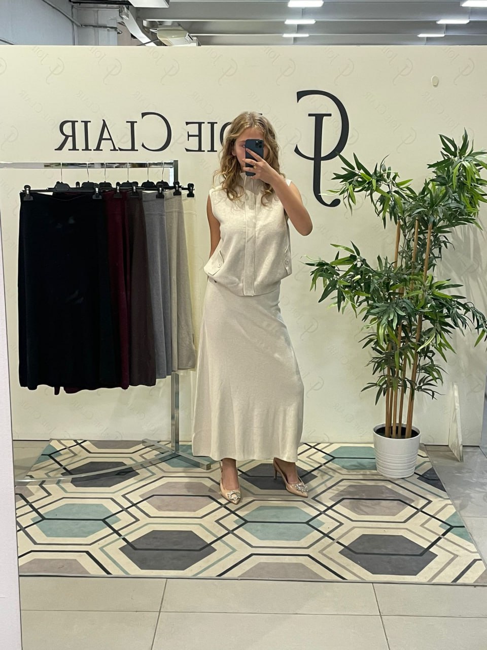 Фото Joie Clair (J-Clair)