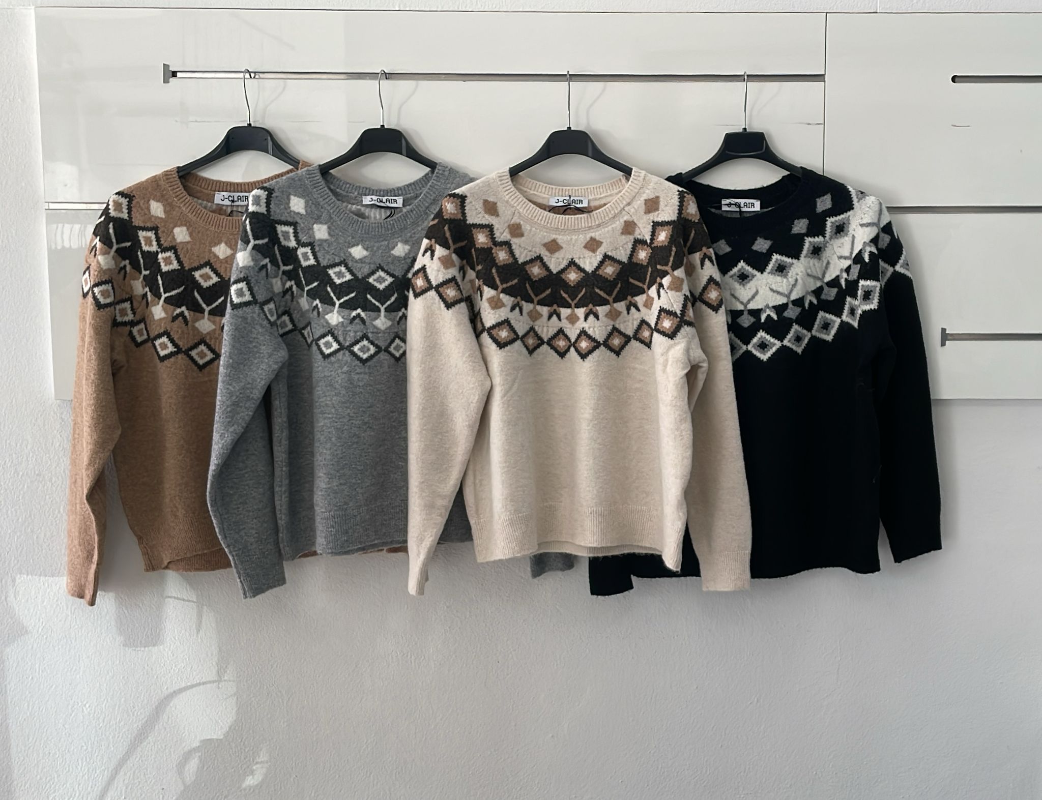 Фото Joie Clair (J-Clair)