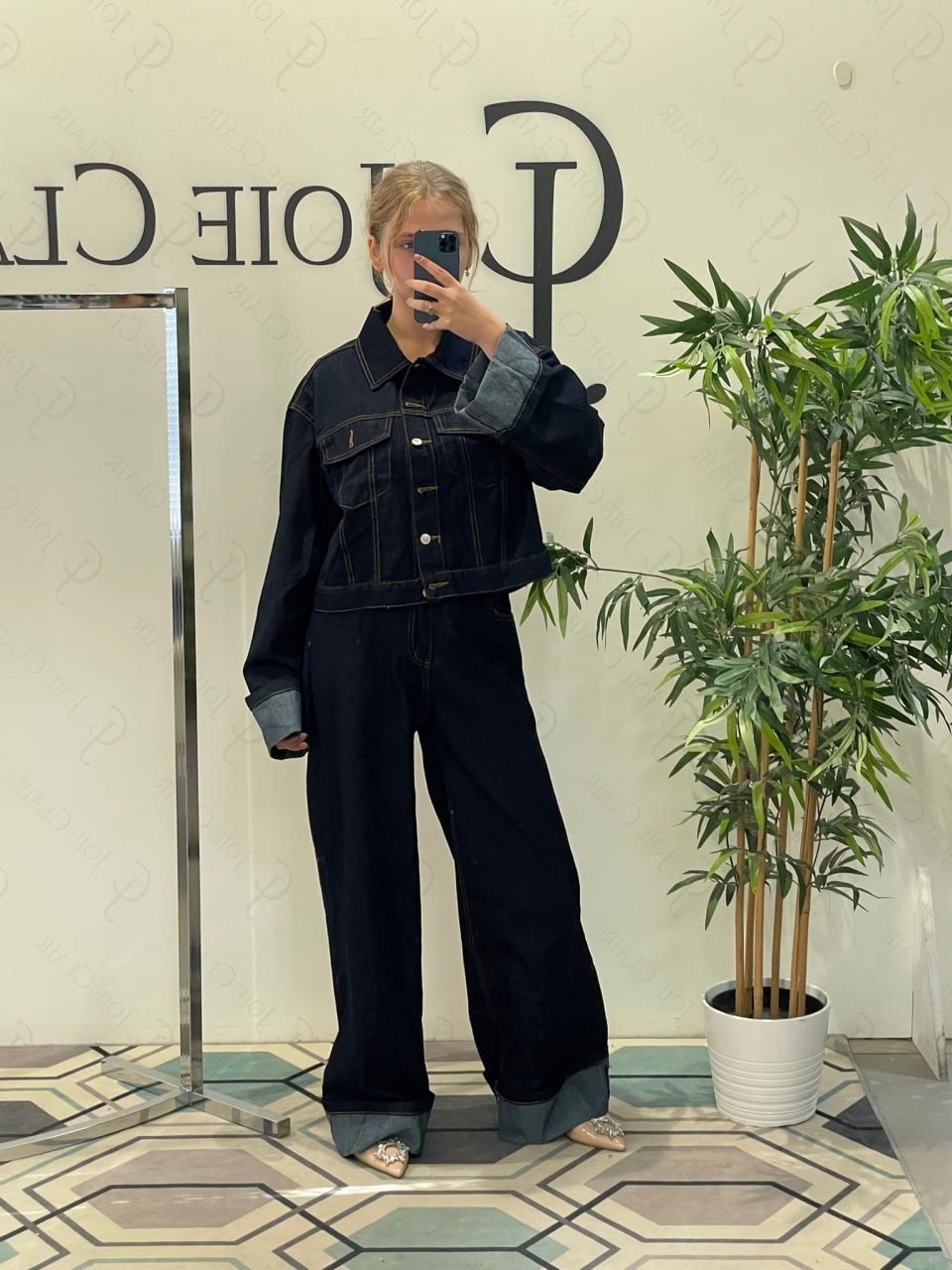 Фото Joie Clair (J-Clair)