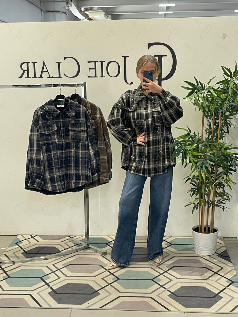 Фото Joie Clair (J-Clair)