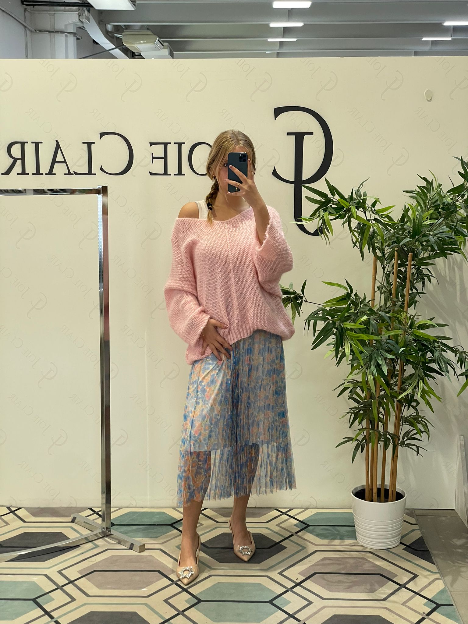 Фото Joie Clair (J-Clair)