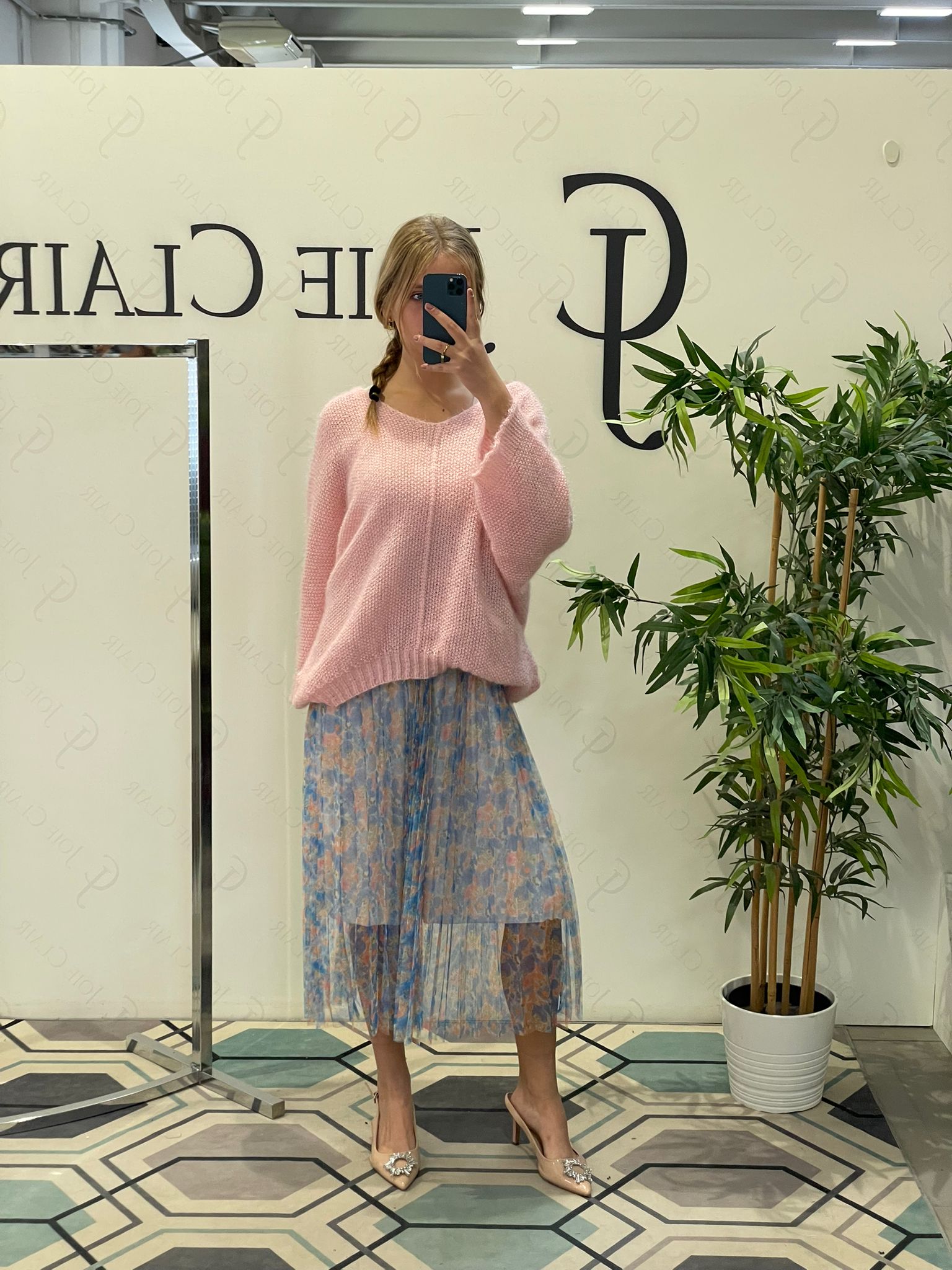 Фото Joie Clair (J-Clair)