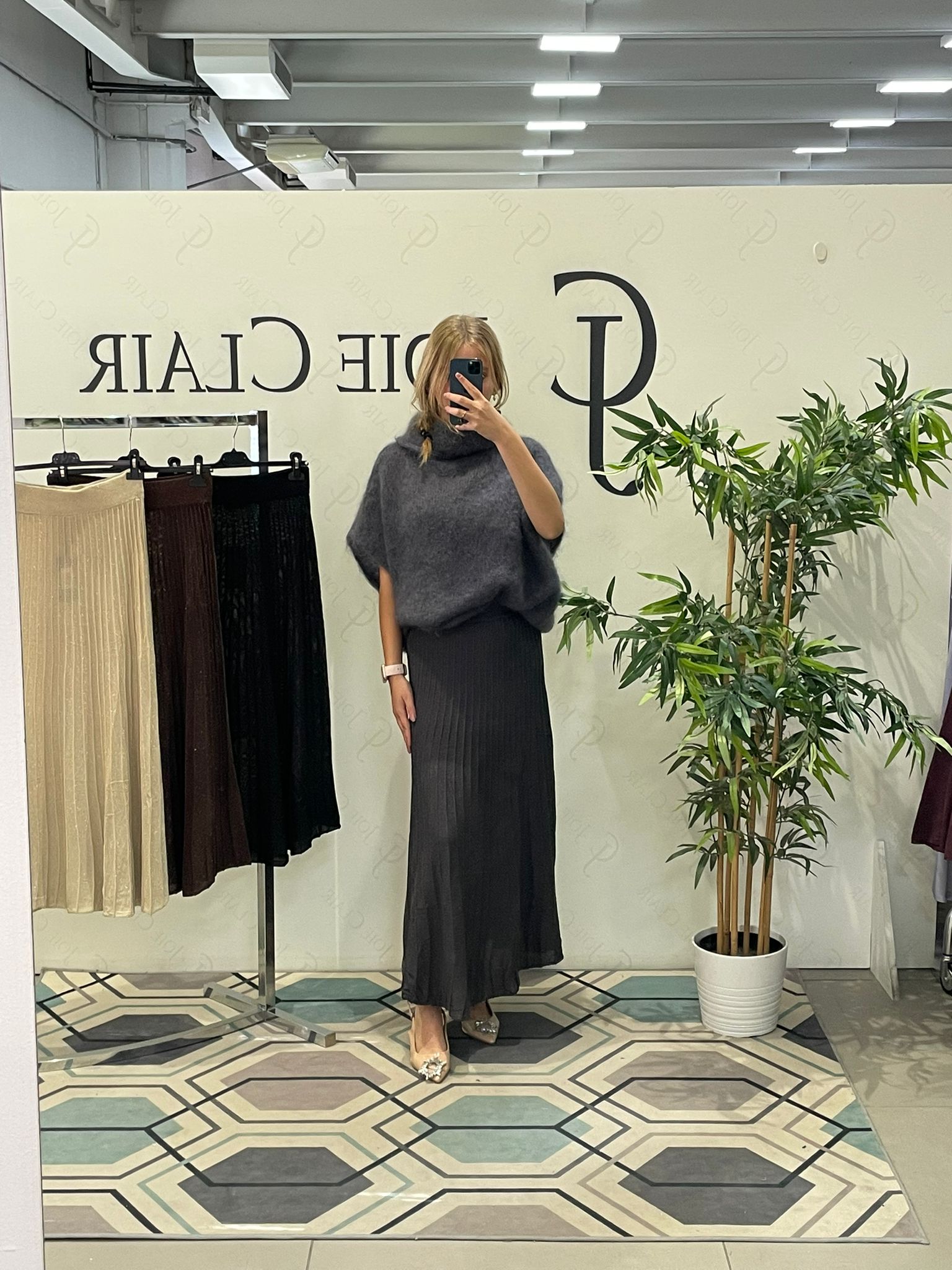 Фото Joie Clair (J-Clair)