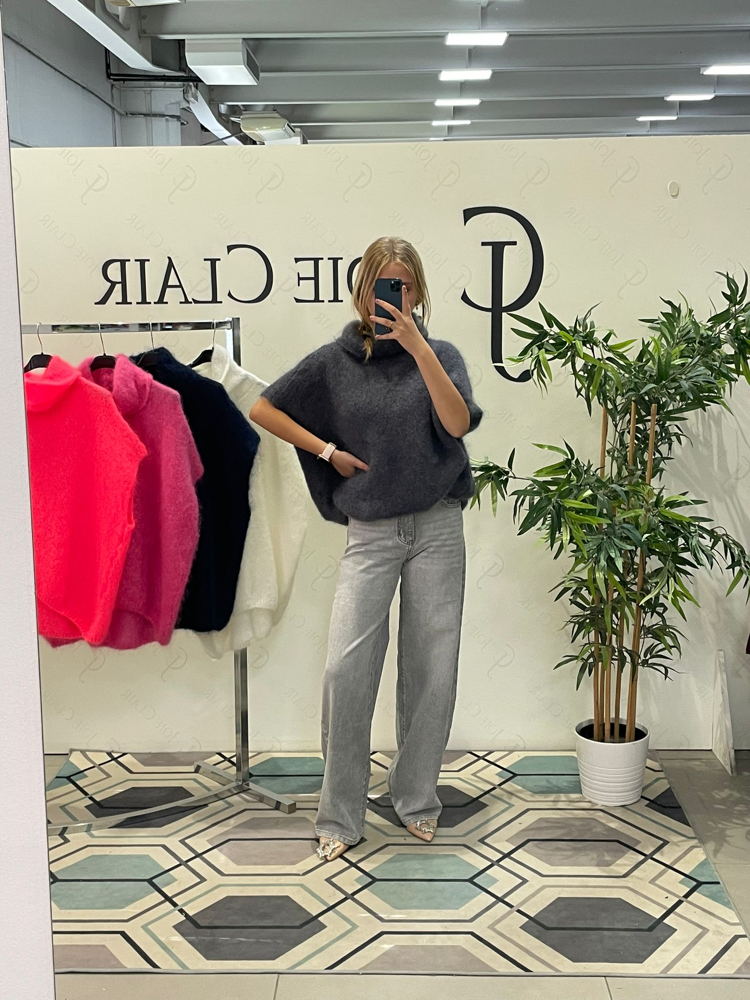 Фото Joie Clair (J-Clair)