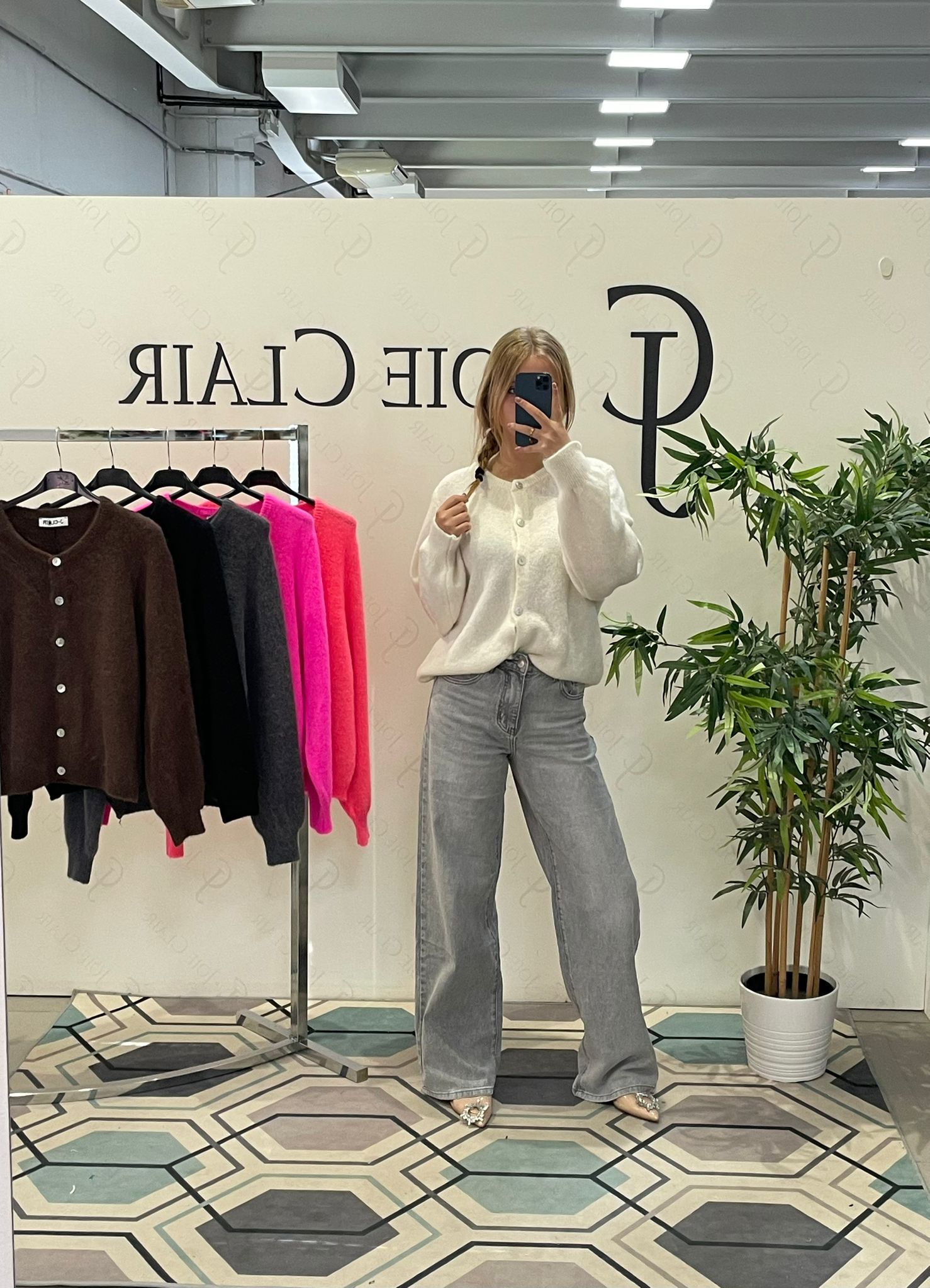 Фото Joie Clair (J-Clair)