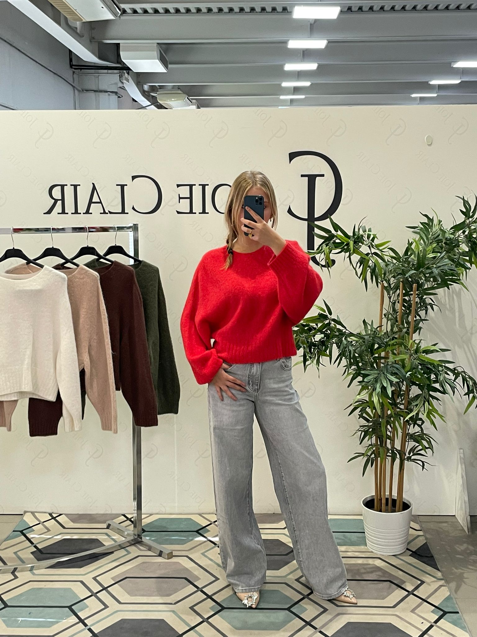 Фото Joie Clair (J-Clair)