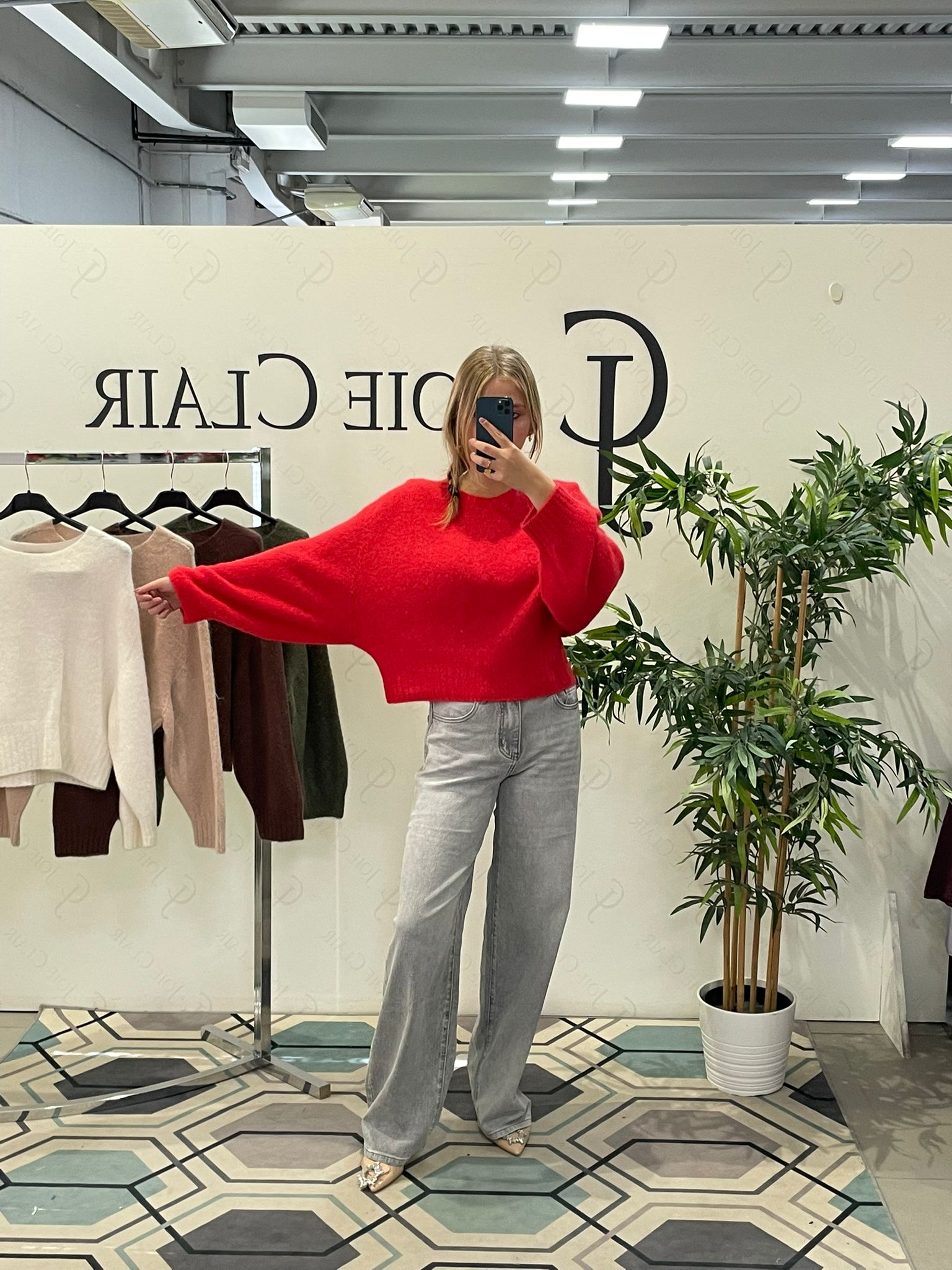 Фото Joie Clair (J-Clair)