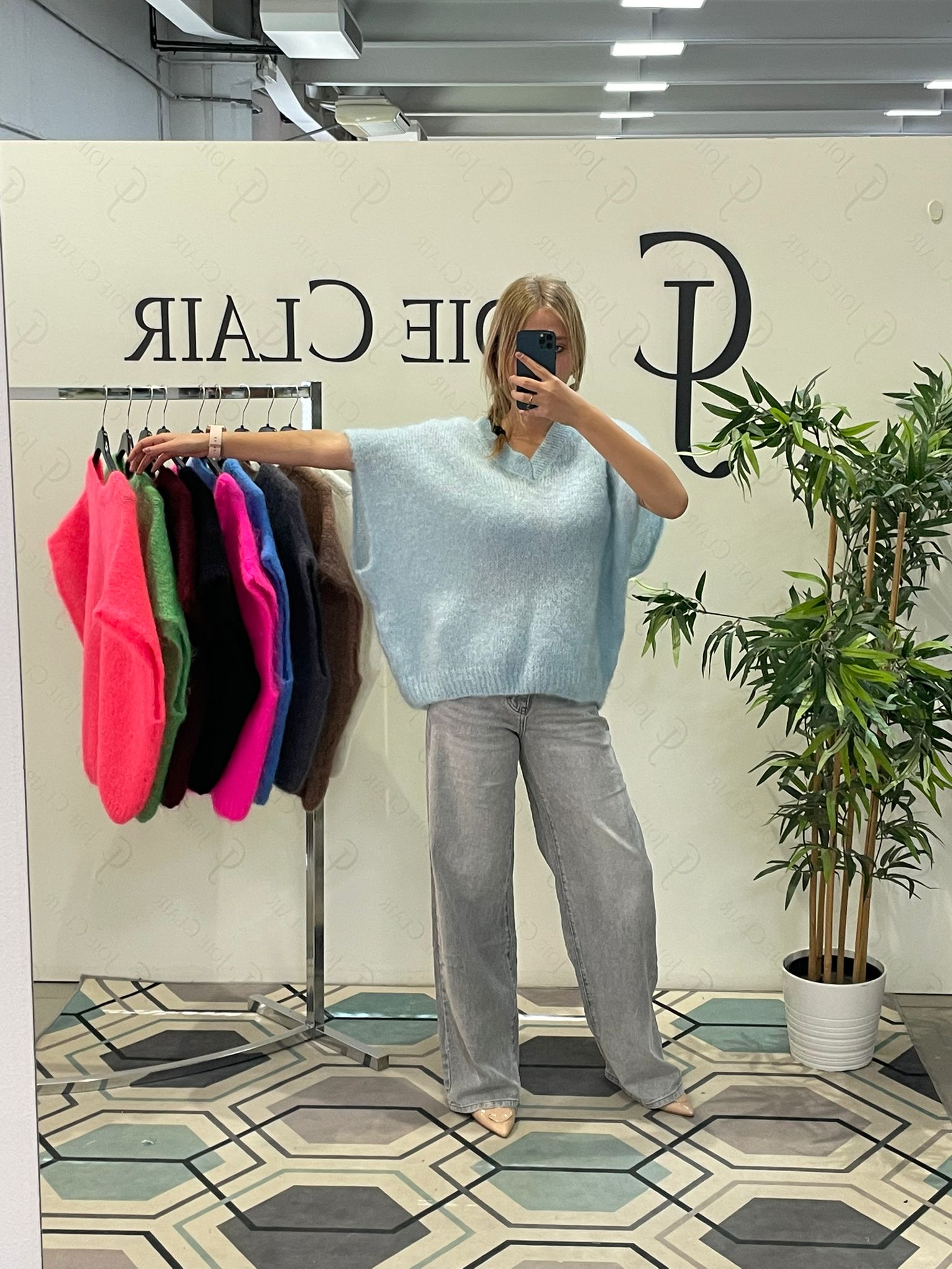 Фото Joie Clair (J-Clair)