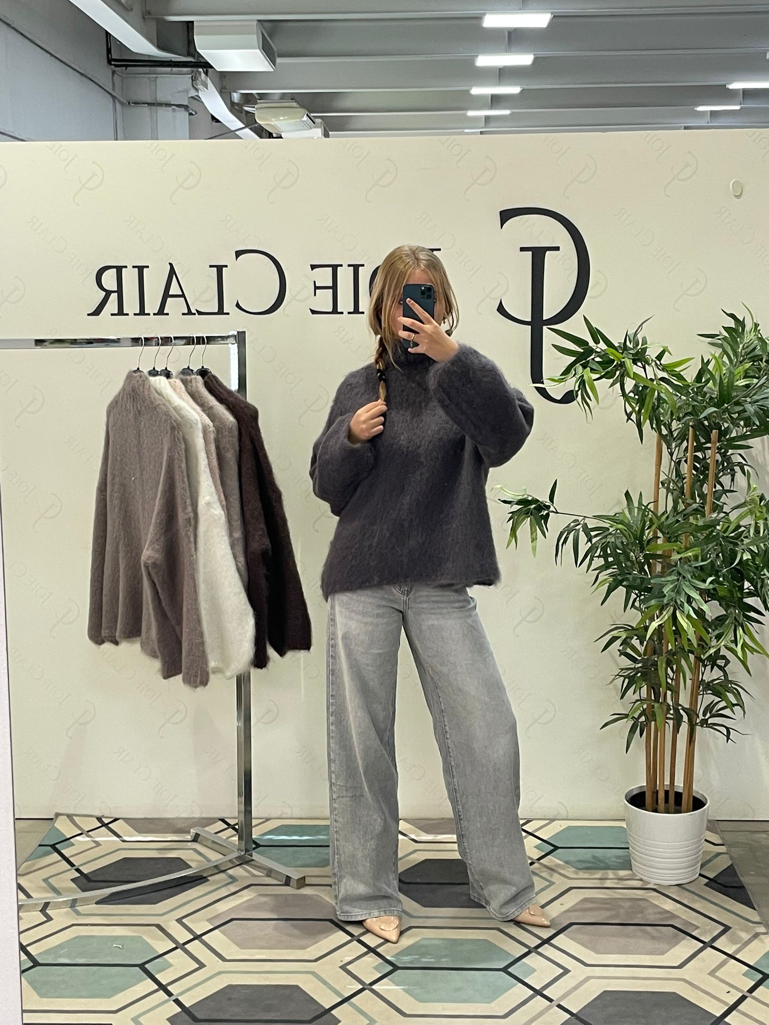 Фото Joie Clair (J-Clair)