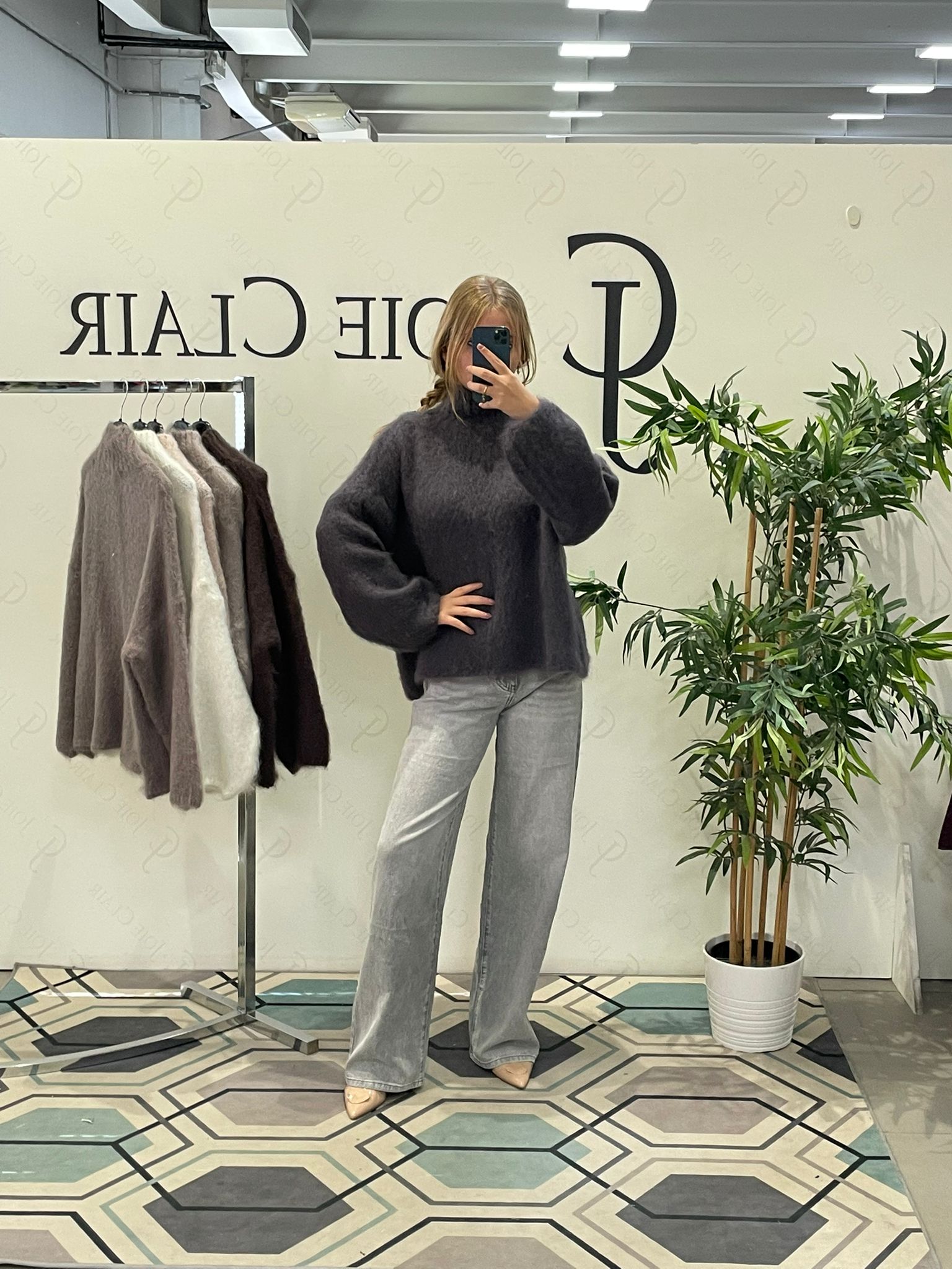 Фото Joie Clair (J-Clair)