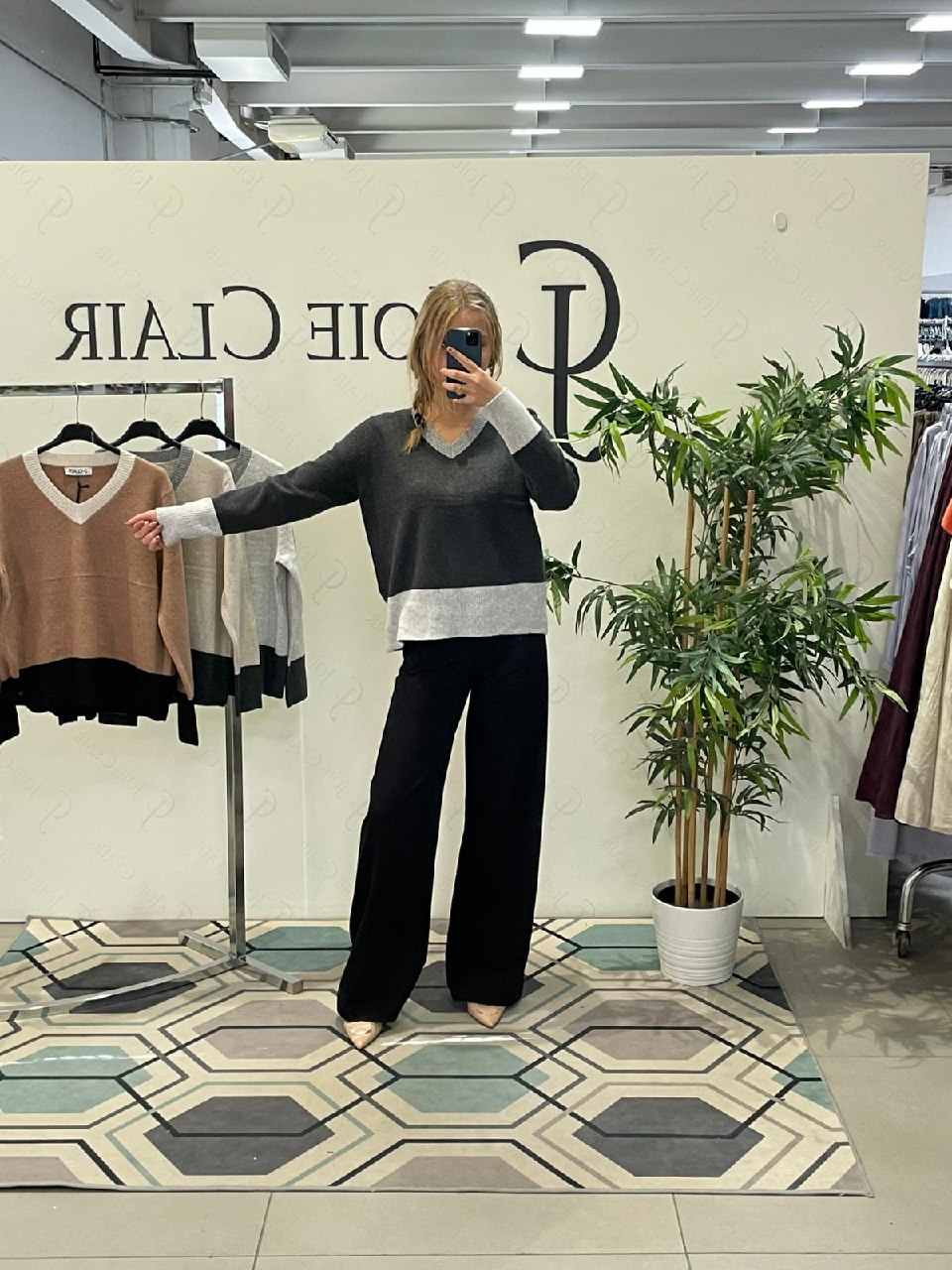 Фото Joie Clair (J-Clair)