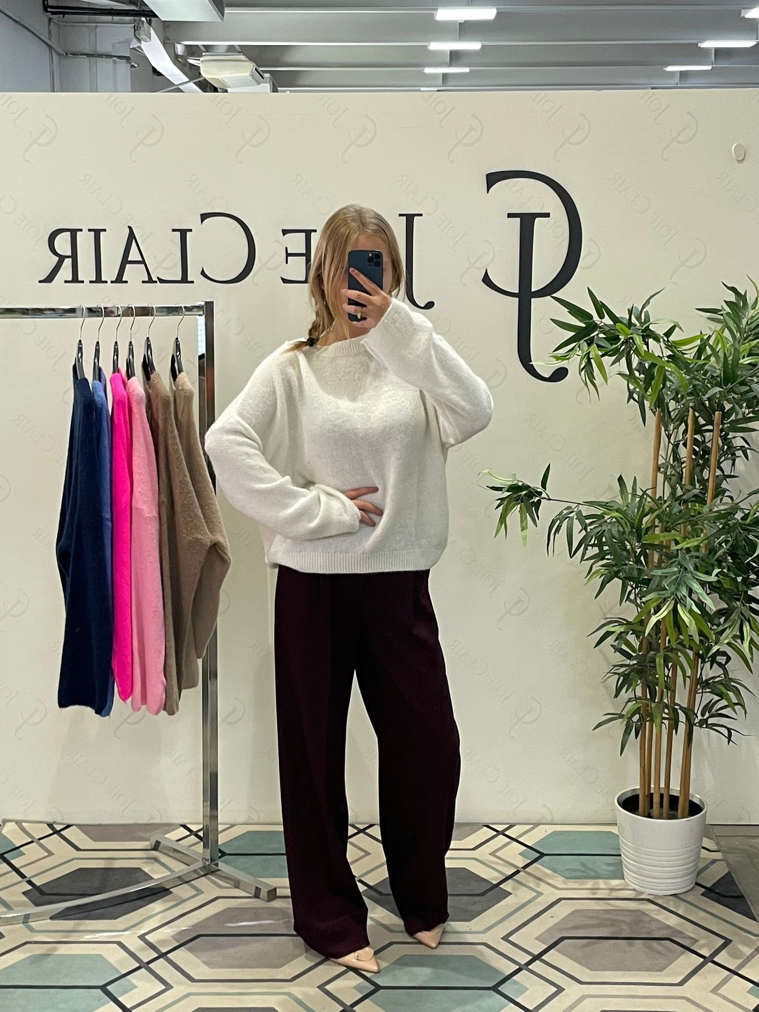 Фото Joie Clair (J-Clair)