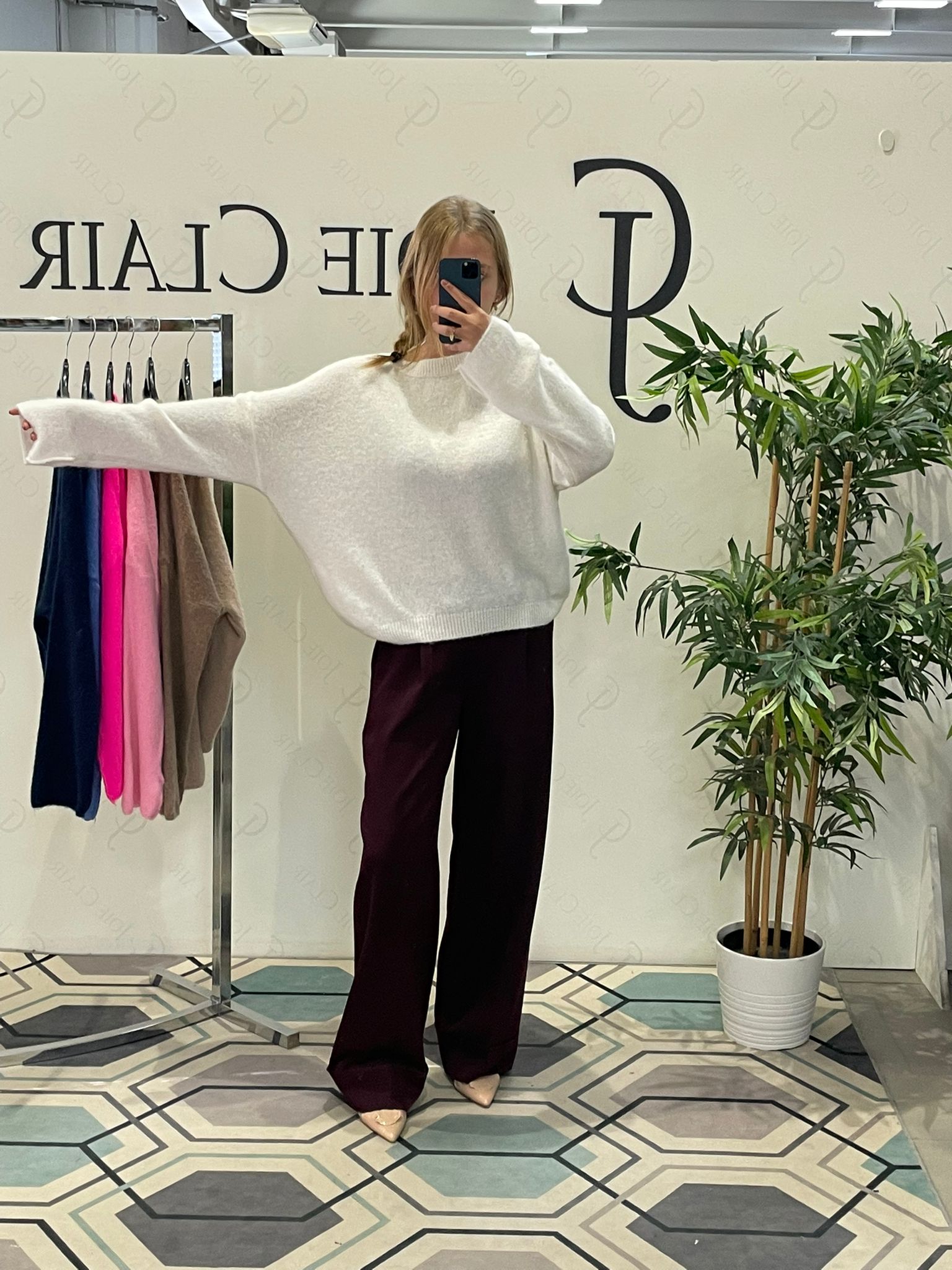 Фото Joie Clair (J-Clair)