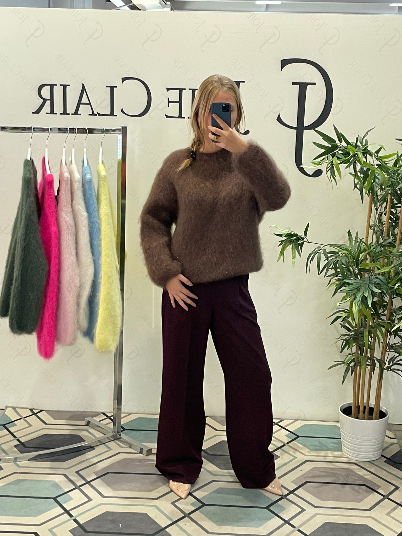 Фото Joie Clair (J-Clair)