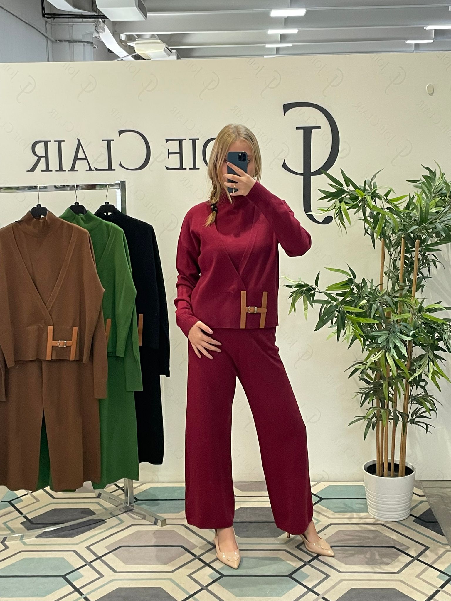 Фото Joie Clair (J-Clair)