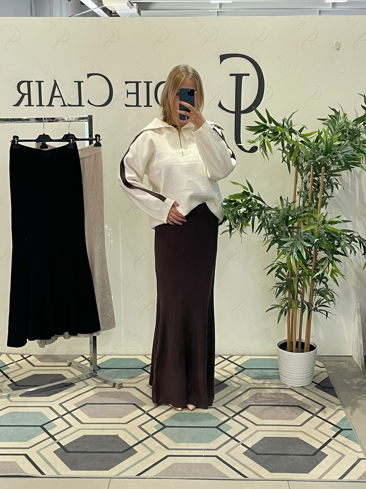 Фото Joie Clair (J-Clair)