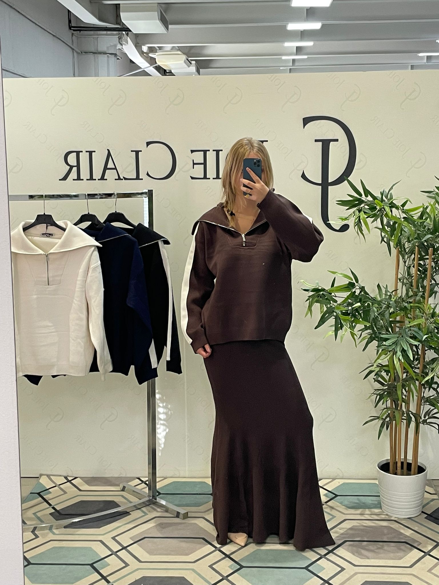 Фото Joie Clair (J-Clair)