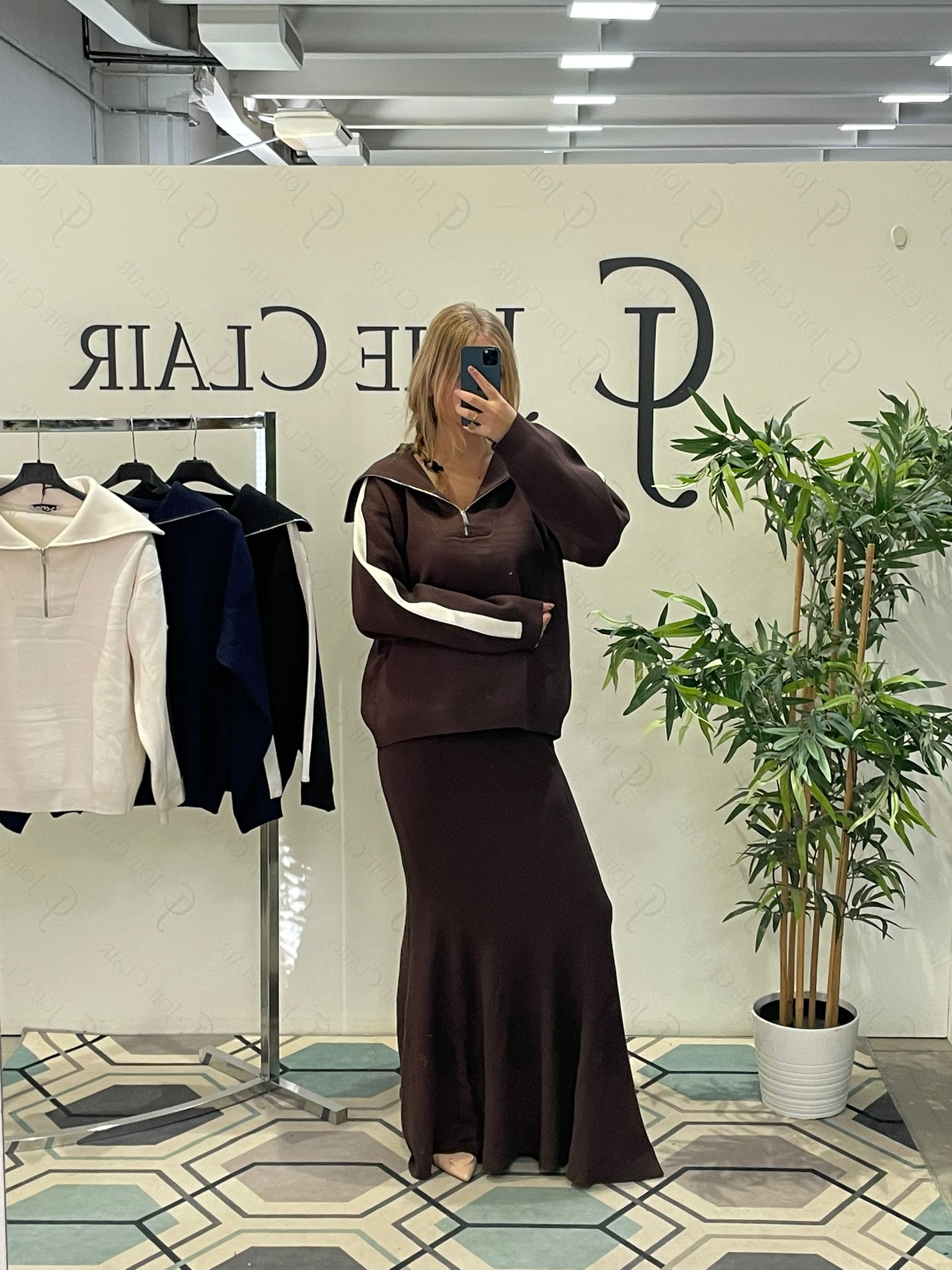 Фото Joie Clair (J-Clair)