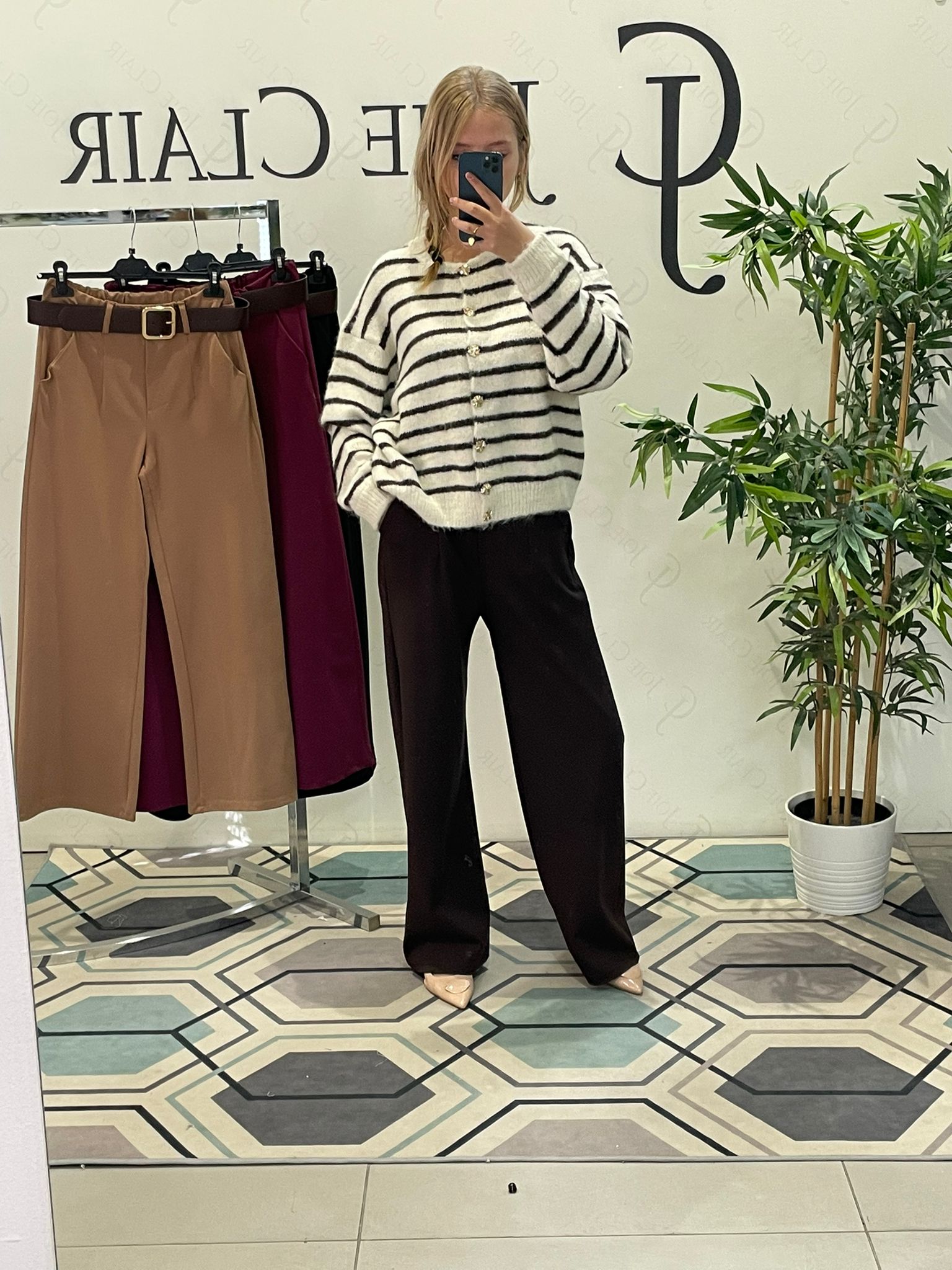 Фото Joie Clair (J-Clair)