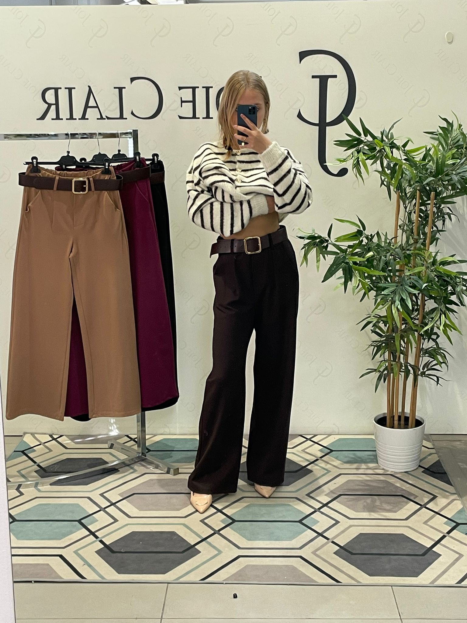 Фото Joie Clair (J-Clair)