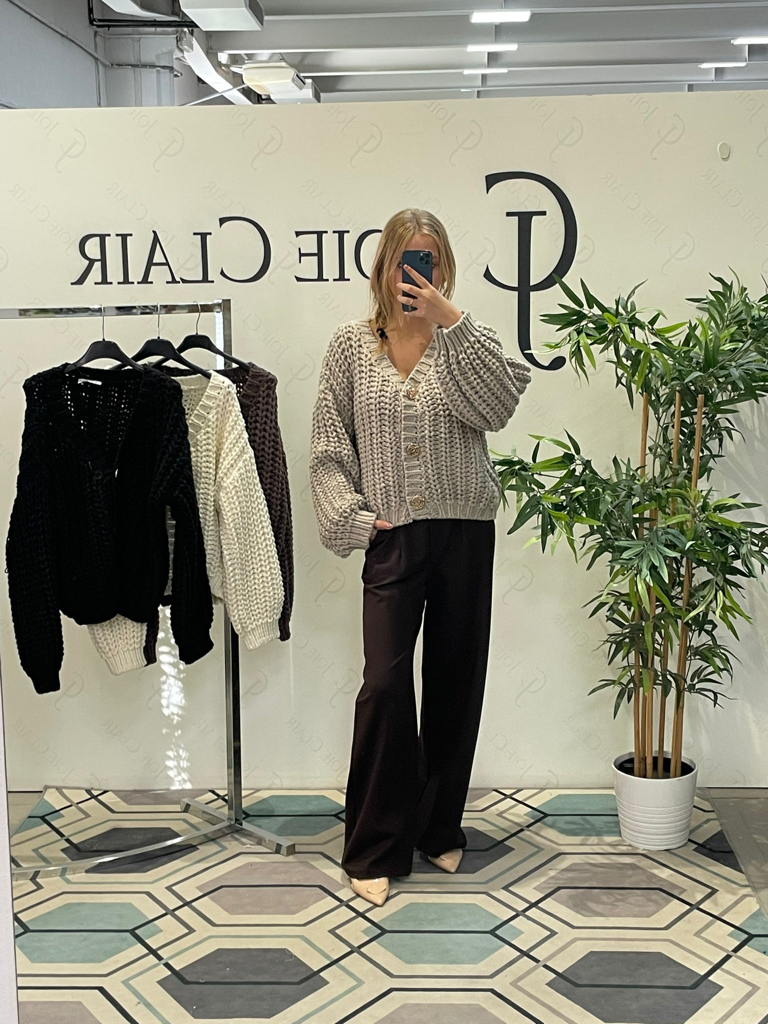 Фото Joie Clair (J-Clair)