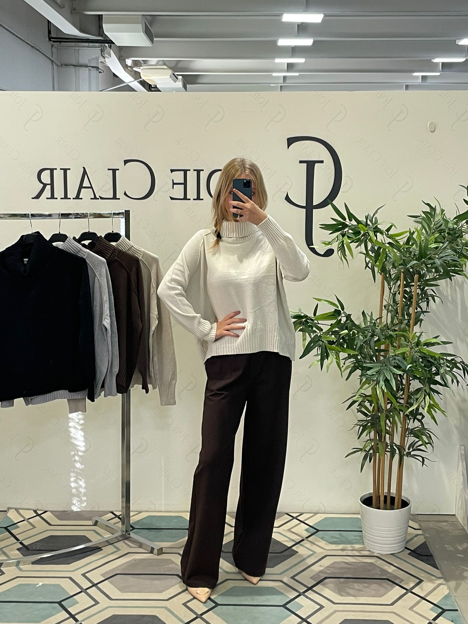 Фото Joie Clair (J-Clair)