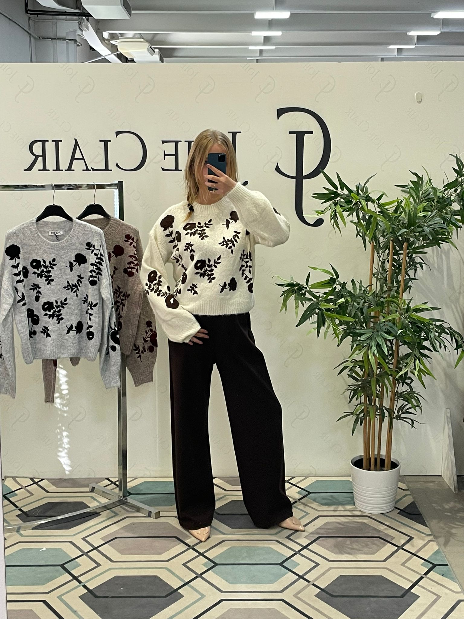 Фото Joie Clair (J-Clair)