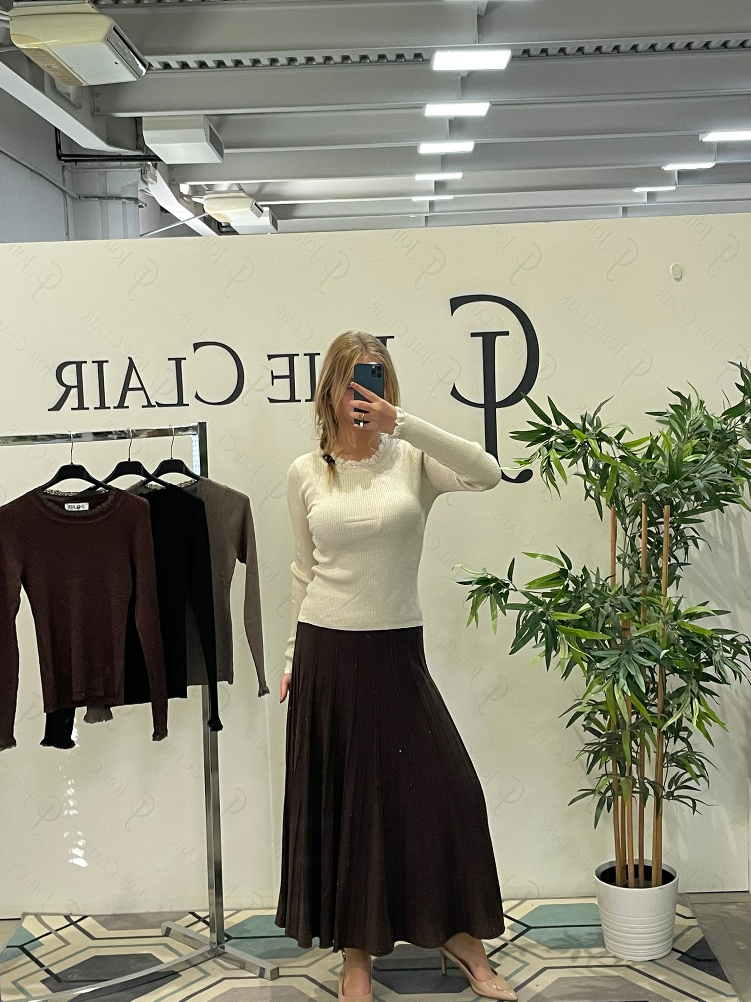 Фото Joie Clair (J-Clair)