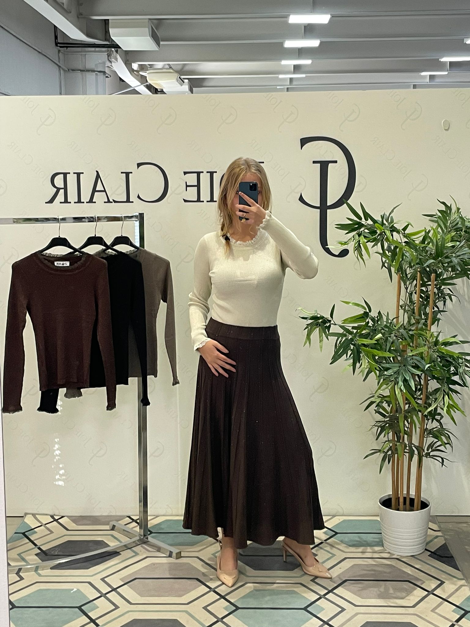 Фото Joie Clair (J-Clair)