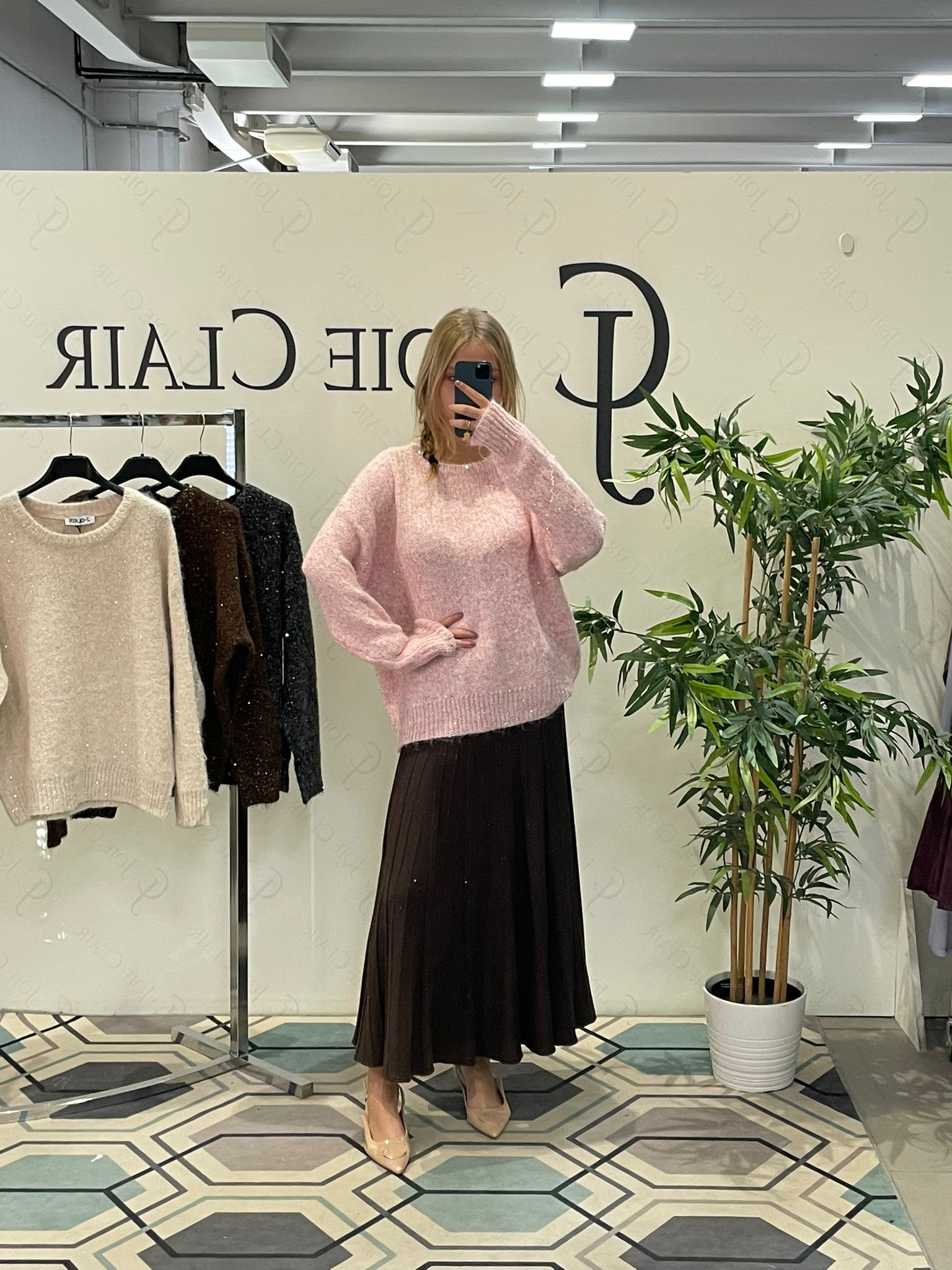 Фото Joie Clair (J-Clair)