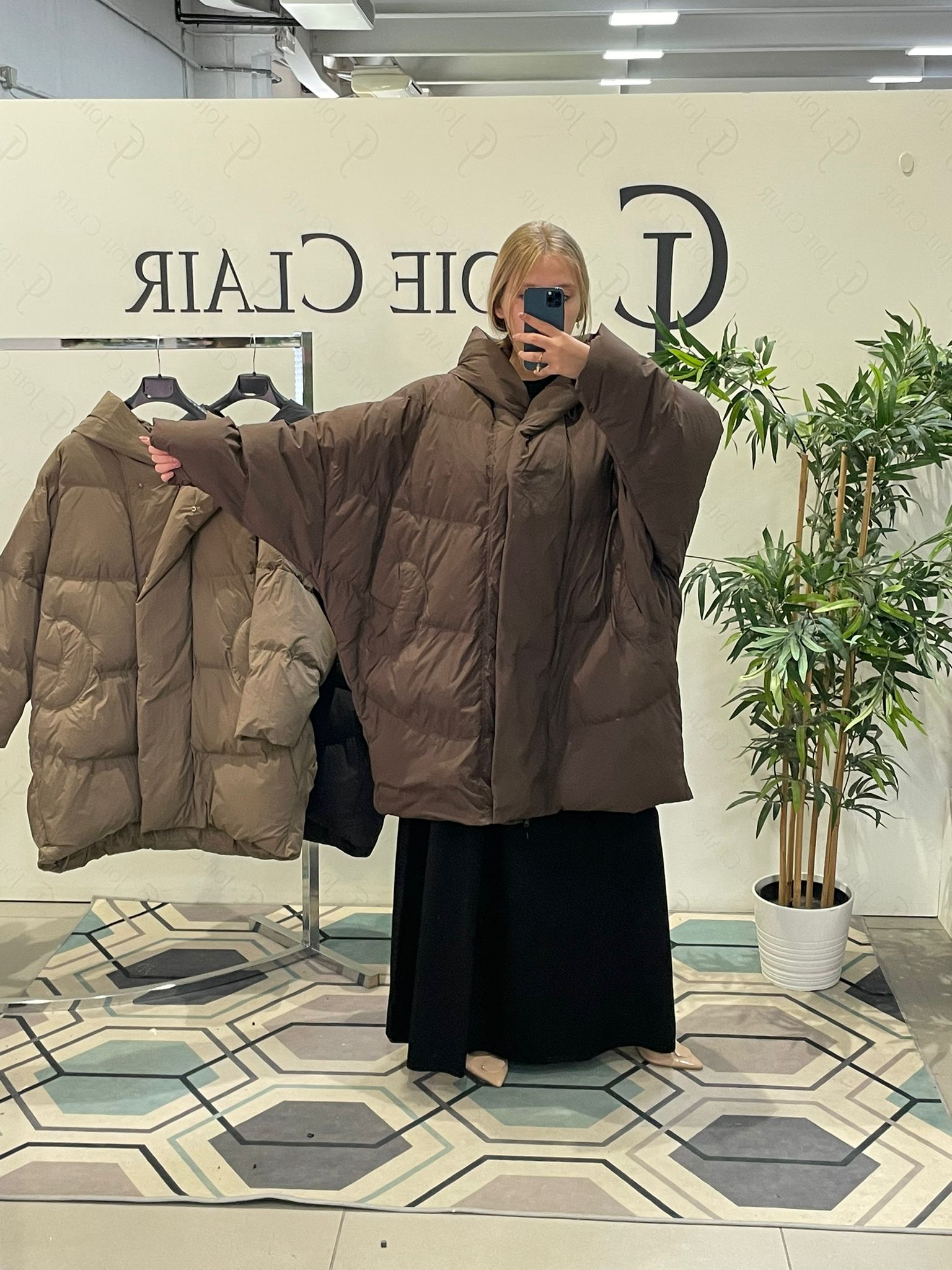 Фото Joie Clair (J-Clair)