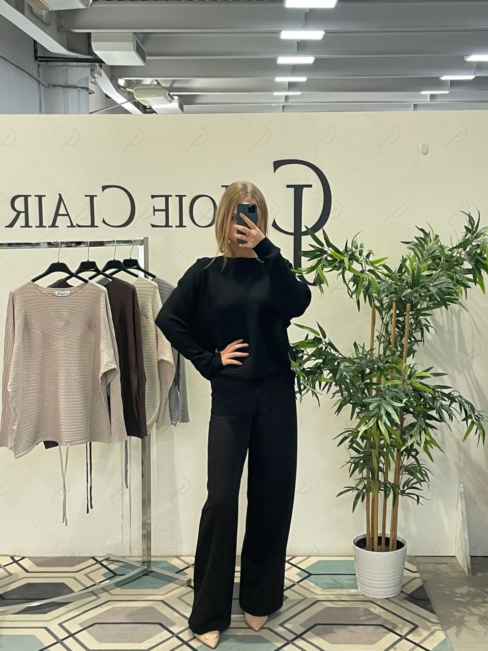 Фото Joie Clair (J-Clair)