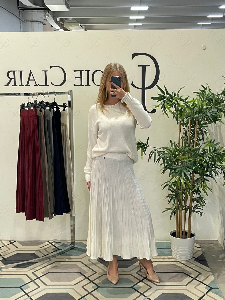 Фото Joie Clair (J-Clair)