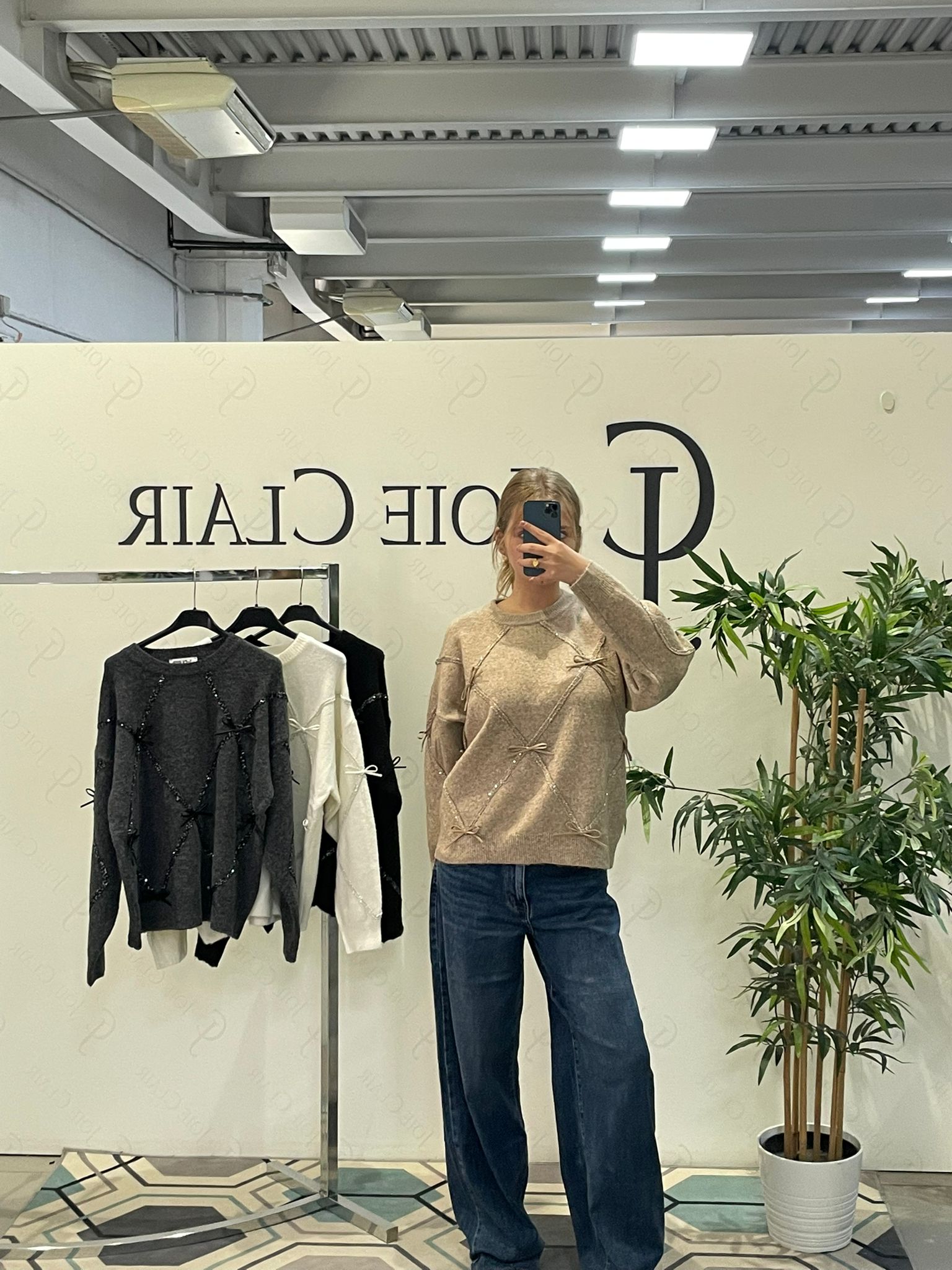 Фото Joie Clair (J-Clair)