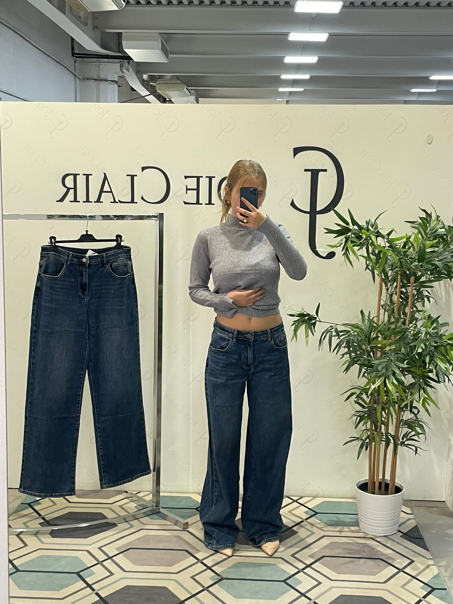 Фото Joie Clair (J-Clair)