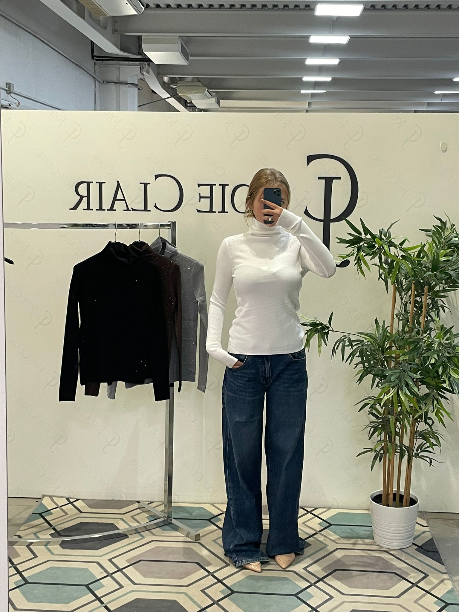 Фото Joie Clair (J-Clair)