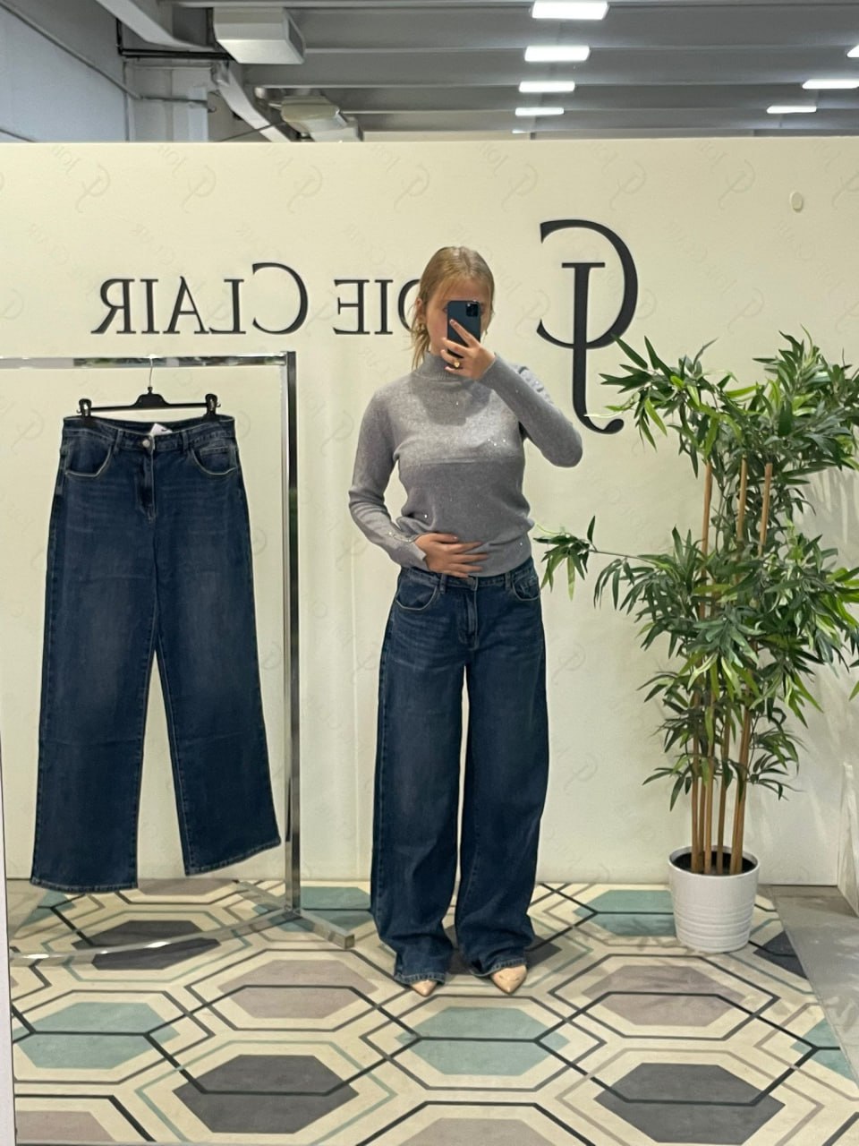 Фото Joie Clair (J-Clair)