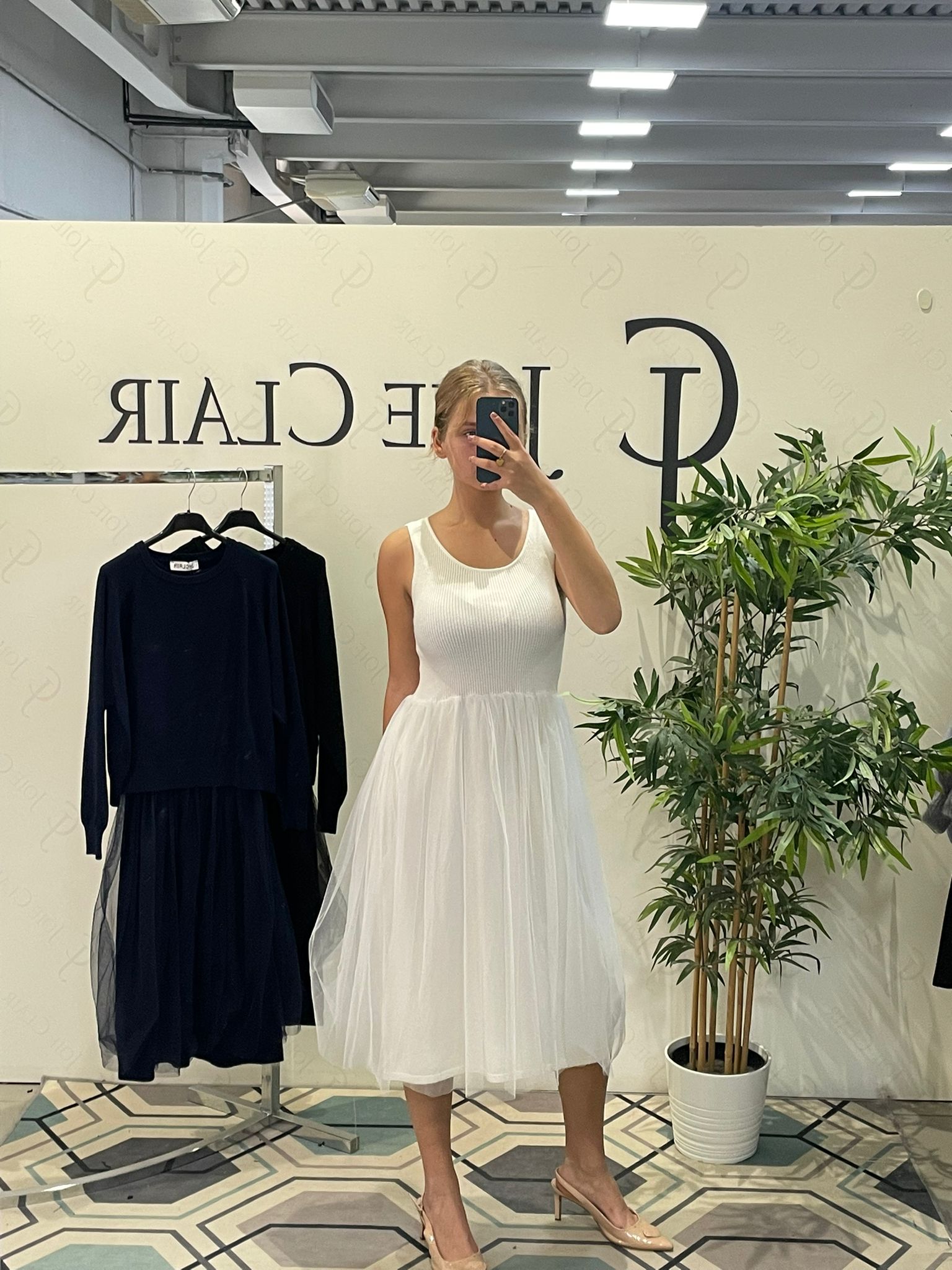 Фото Joie Clair (J-Clair)