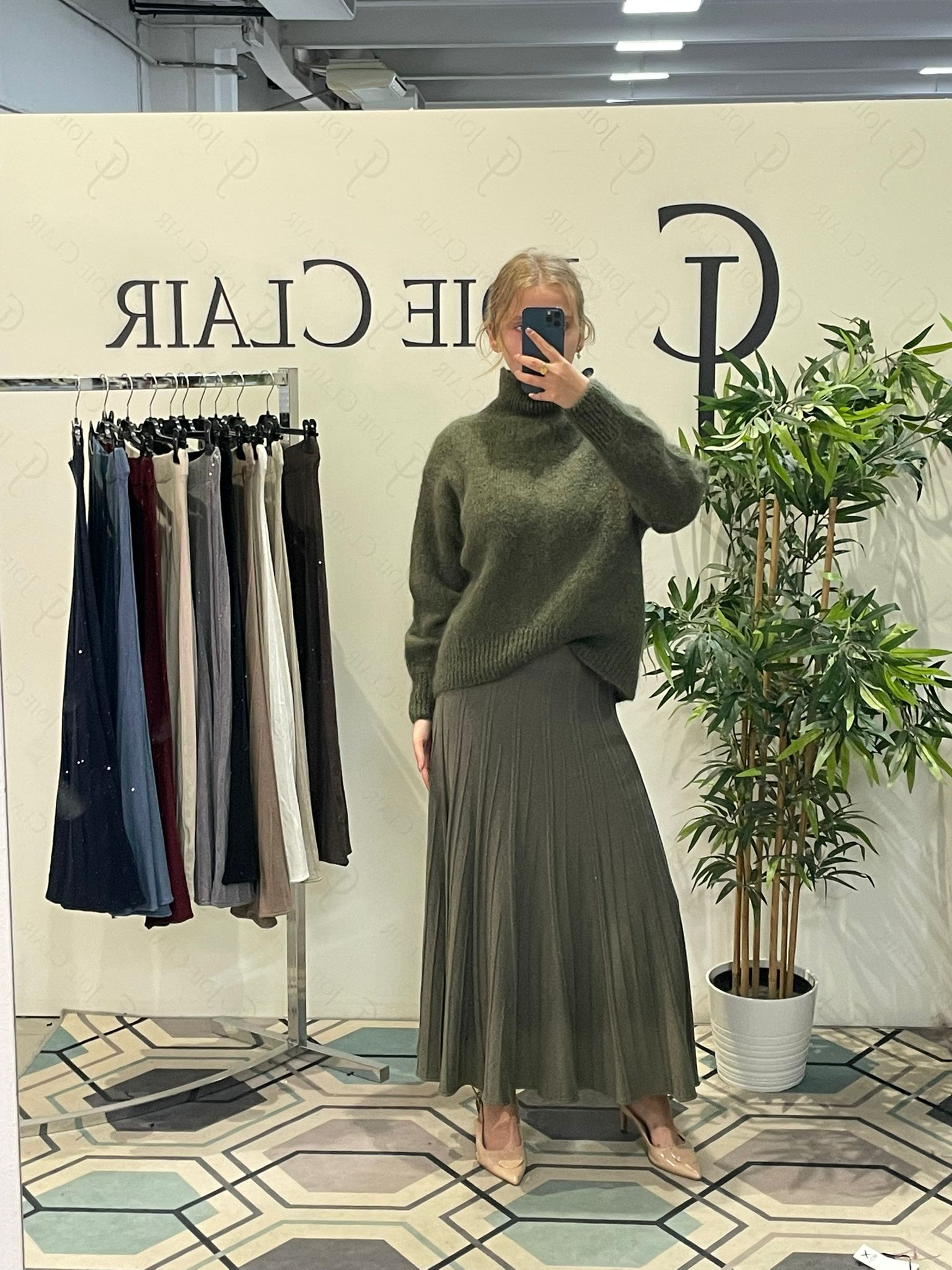 Фото Joie Clair (J-Clair)