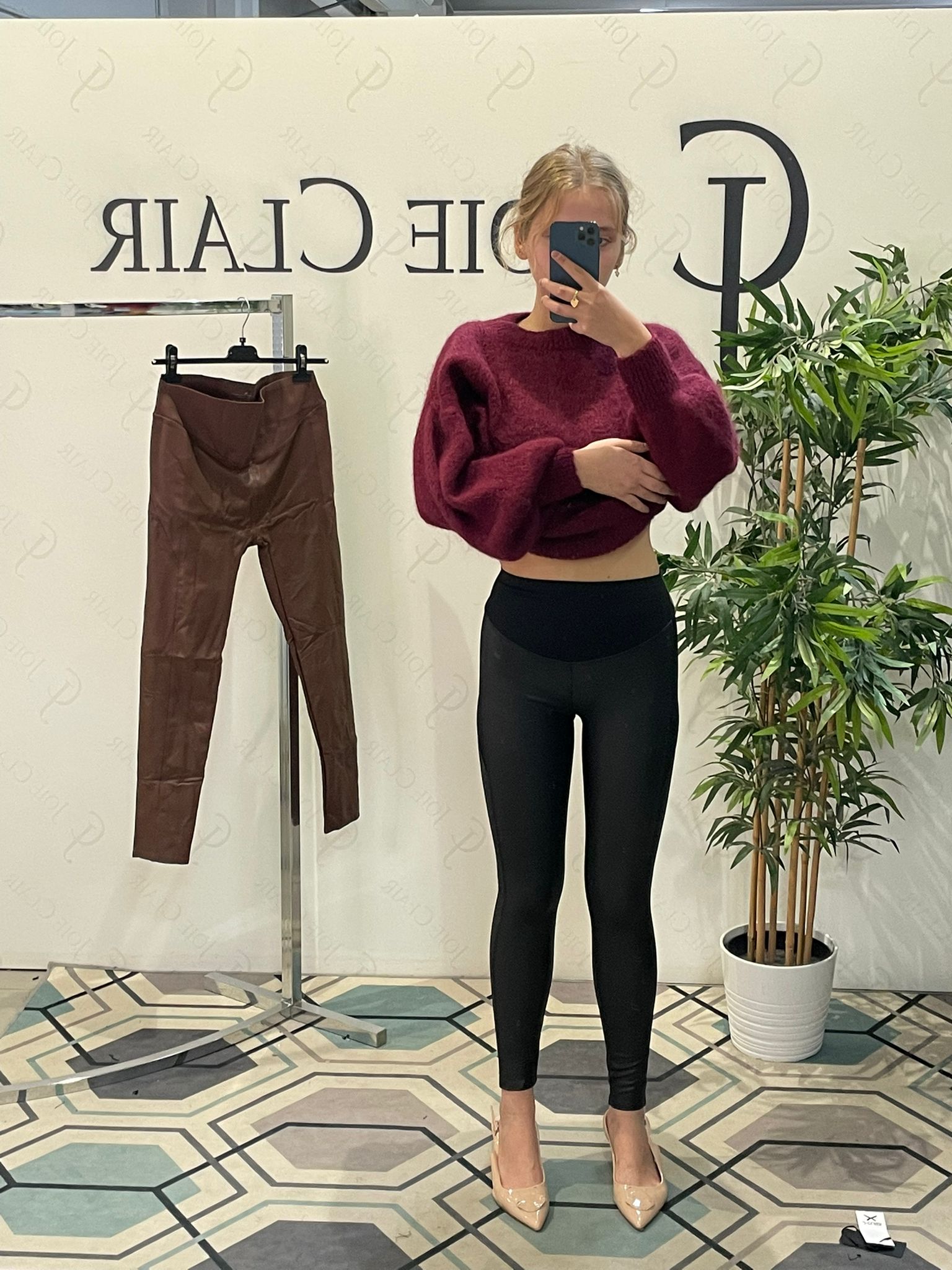 Фото Joie Clair (J-Clair)