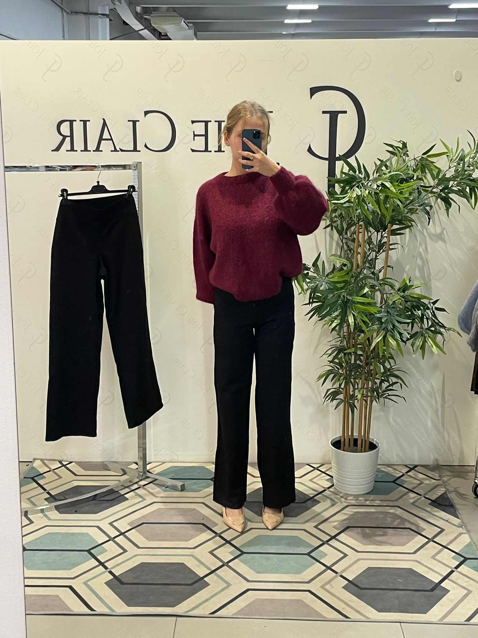 Фото Joie Clair (J-Clair)