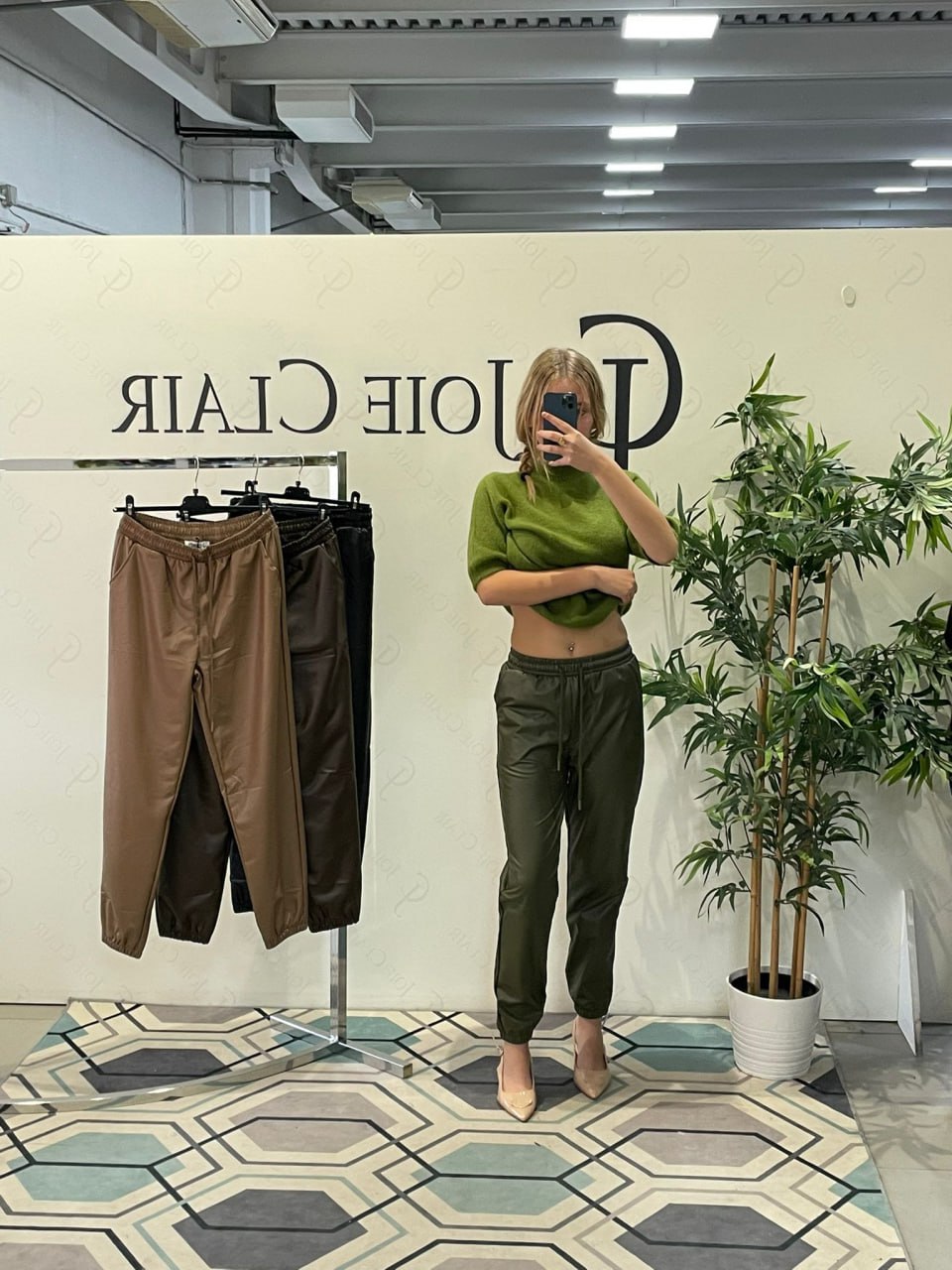 Фото Joie Clair (J-Clair)