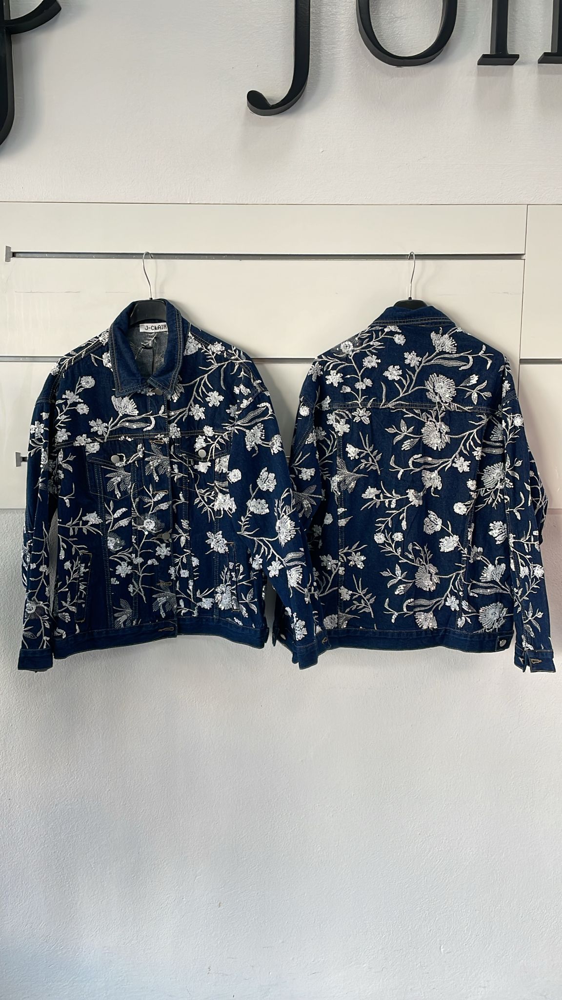 Фото Joie Clair (J-Clair)