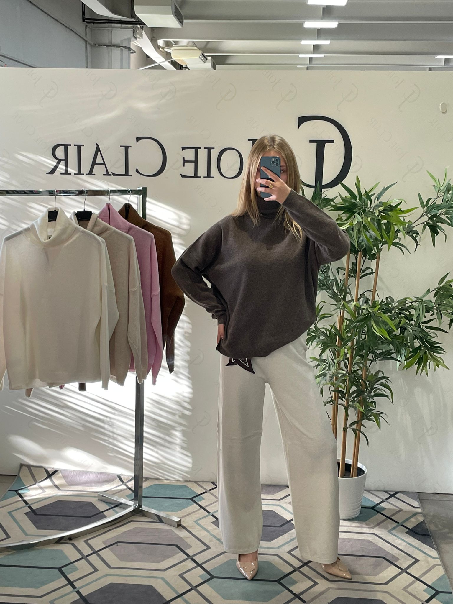 Фото Joie Clair (J-Clair)