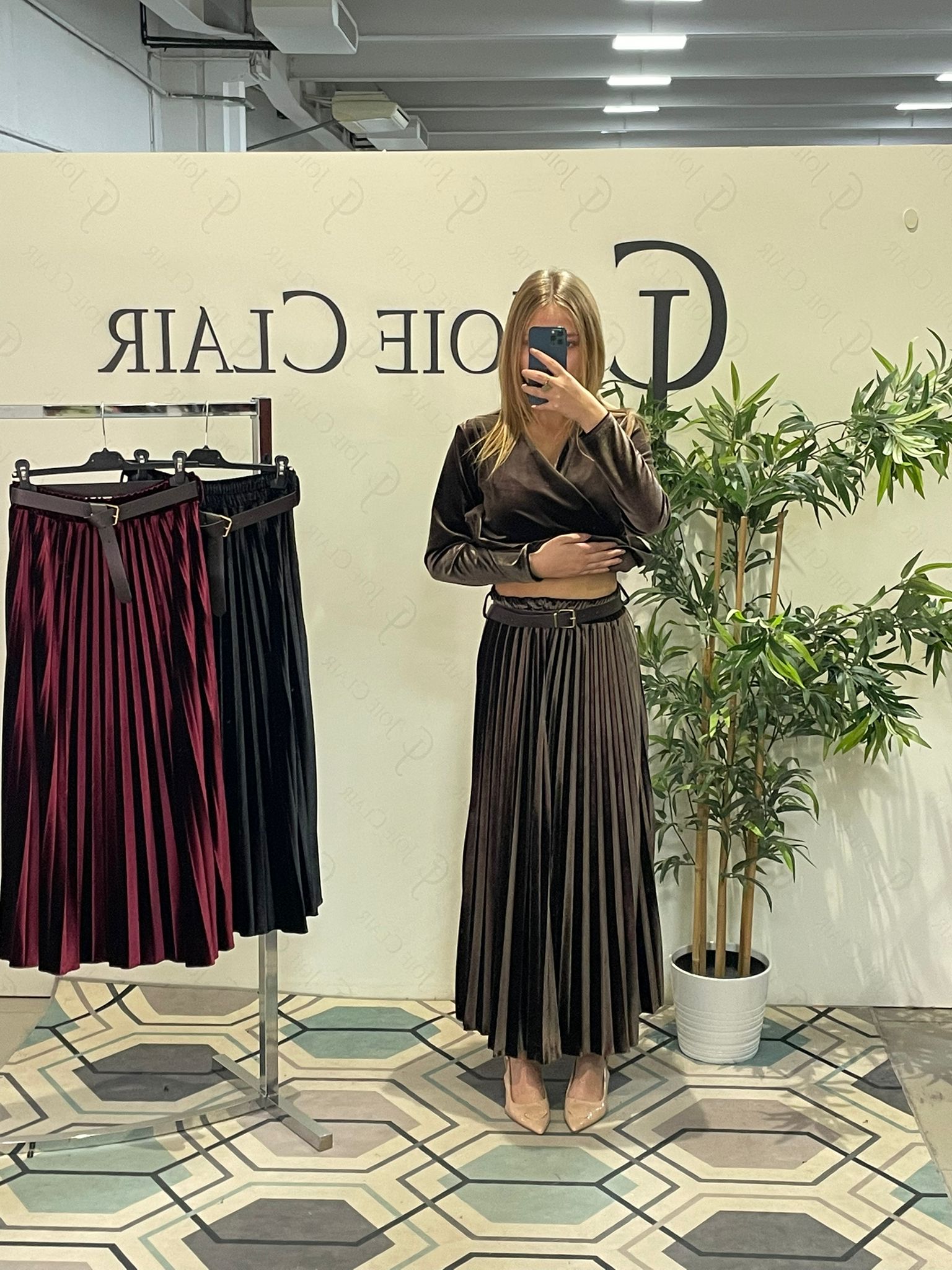 Фото Joie Clair (J-Clair)