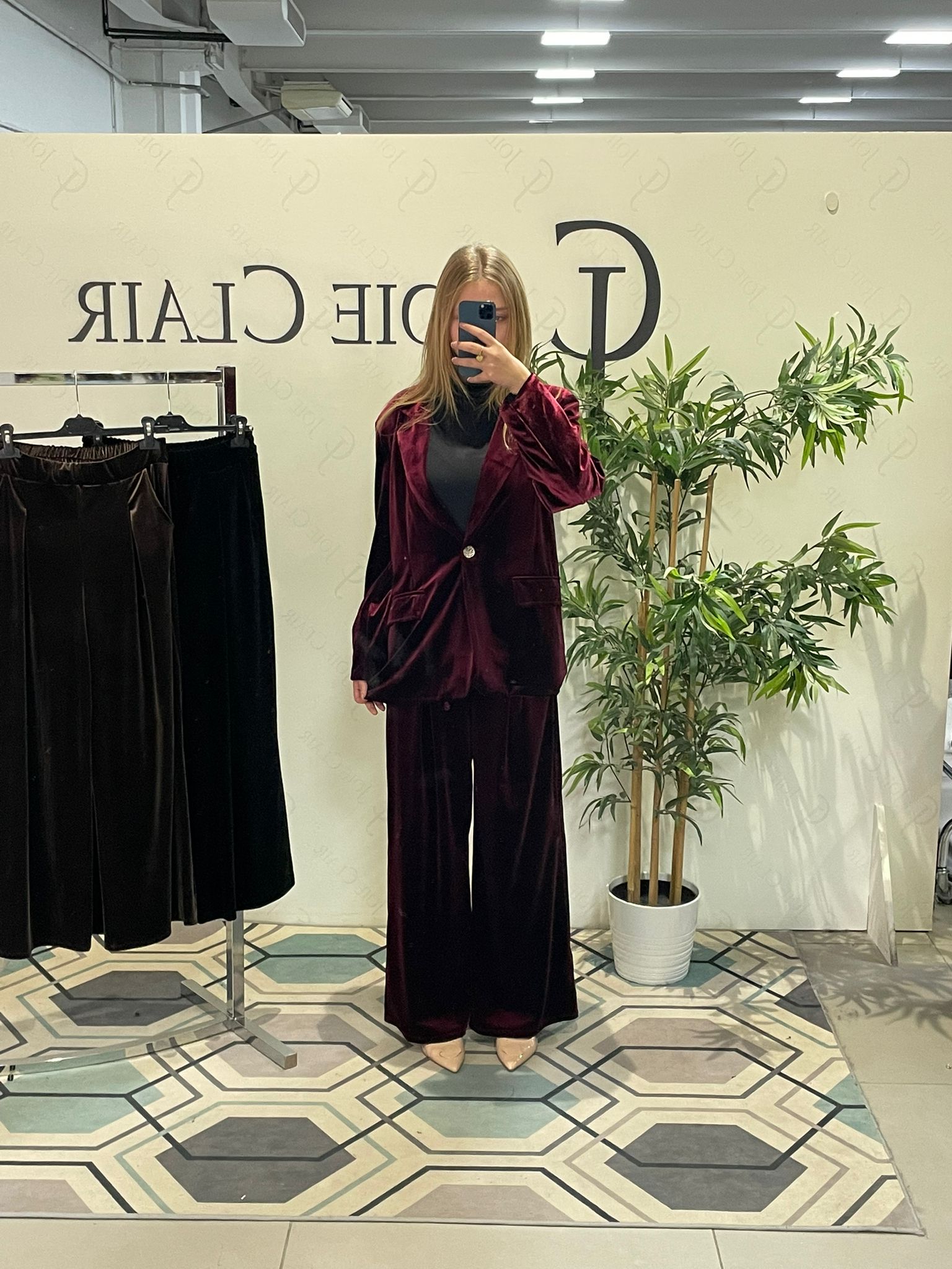 Фото Joie Clair (J-Clair)