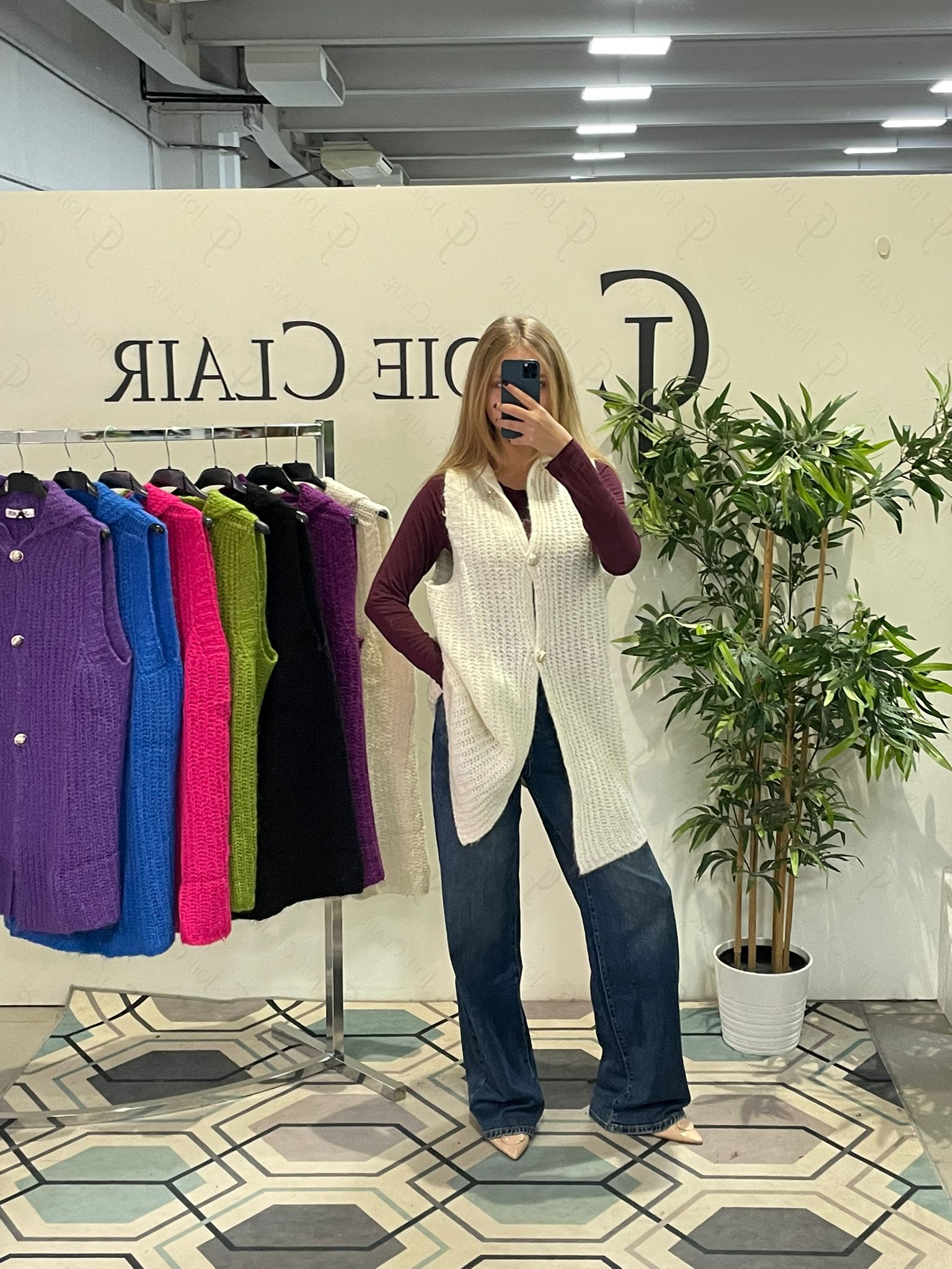 Фото Joie Clair (J-Clair)