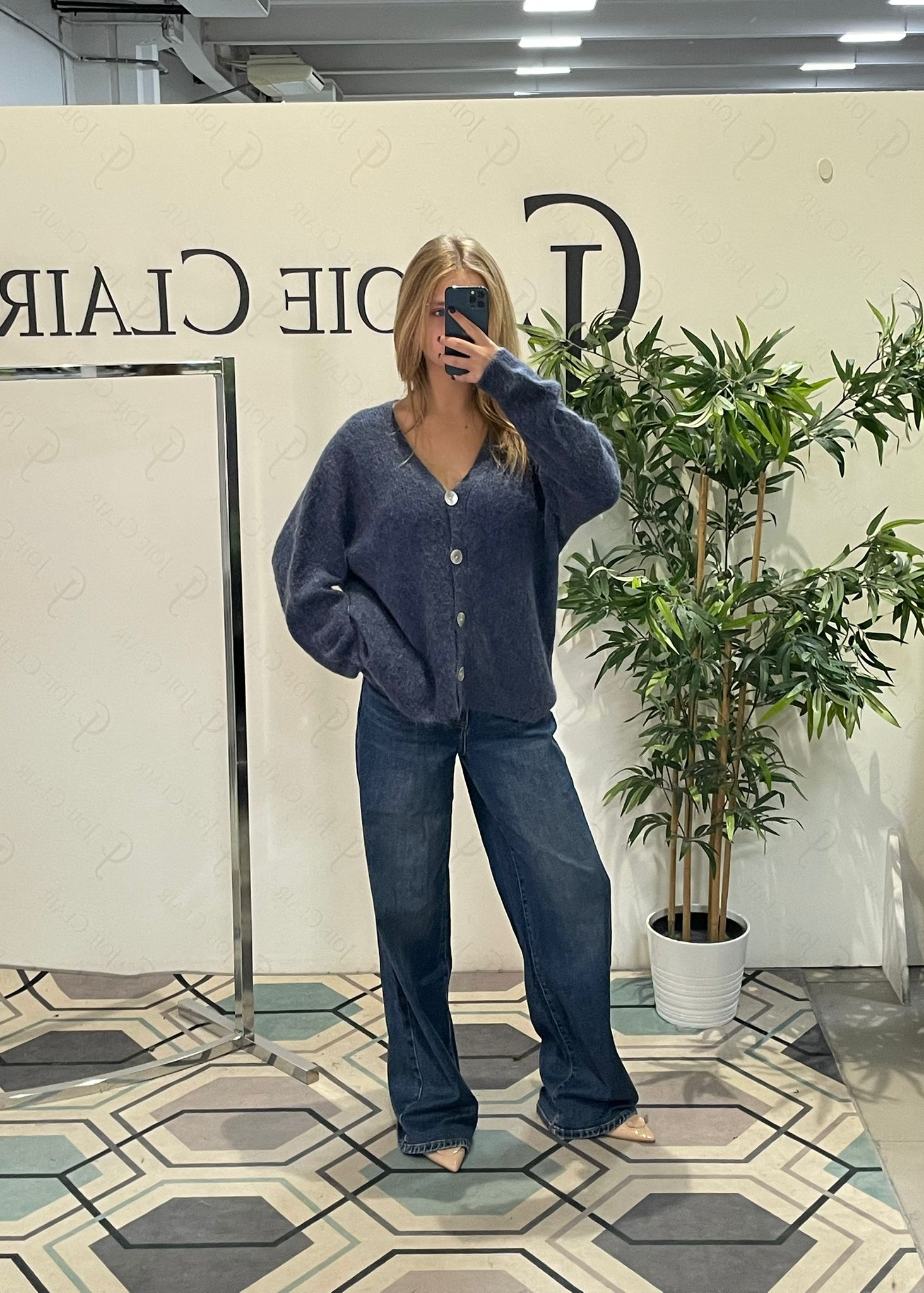 Фото Joie Clair (J-Clair)